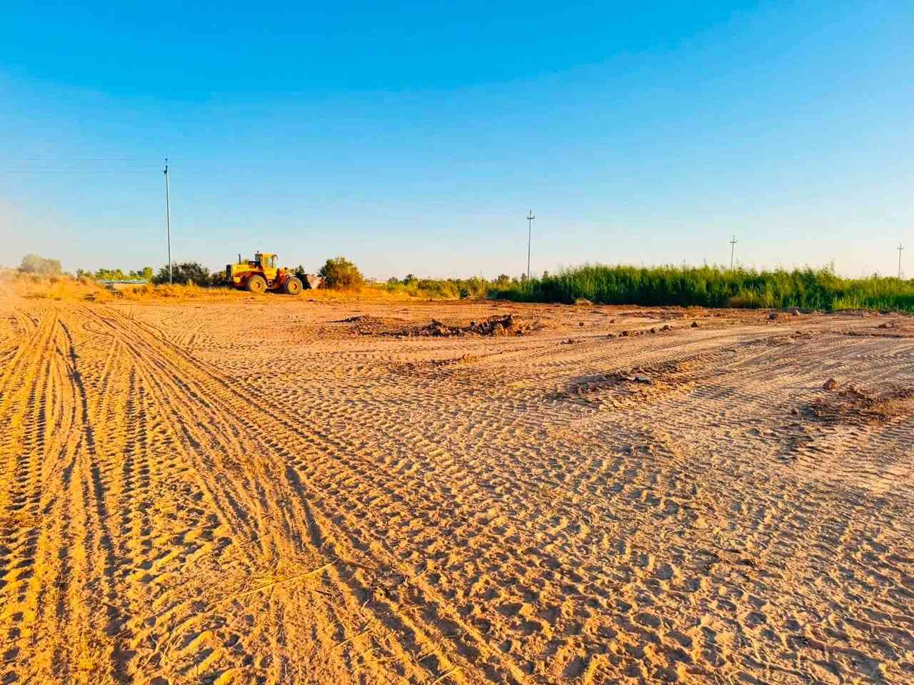 السلام عليكم متوفر نصف دونم في قضاء العلم للبيع
موقع الارض حاوي عوجيلة (قضاء العلم ) 
واصلها طريق سبيس 
كهرباء ماء واصلها 
تبعد عن مشروع ري العلم 600 متر 
تصلح للسكن و مزرعة و للزراعة 
جنس الارض (طابو زراعي ) تحويل مباشر
الارض معدلة كاملة لا بيها نگرة و لا تحتاج تنضيف 
للستفسار الاتصال على الرقم 
***********
