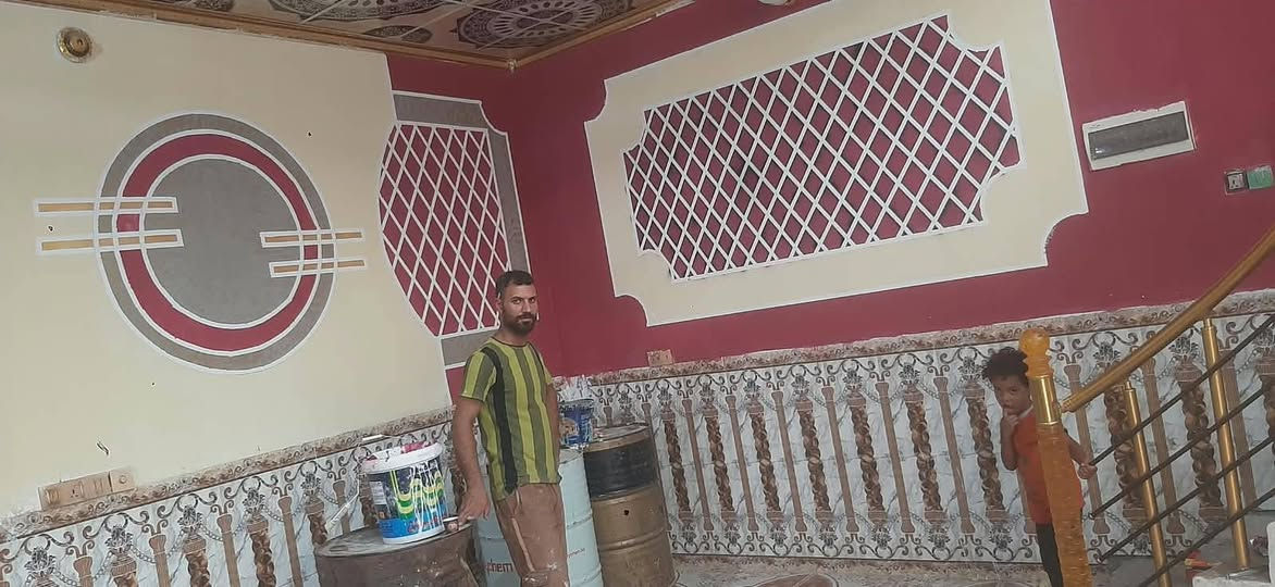 السلام عليكم صباغ متفرغ اشتغل جميع أنواع الاصباغ ولسقوف الثانويه  شغل مرتب وسريع ترميم بيوت معالجة رطوبة وشغل مرتب وسريع مكان الديوانيه 
*********** اتصال
***********واتساب
