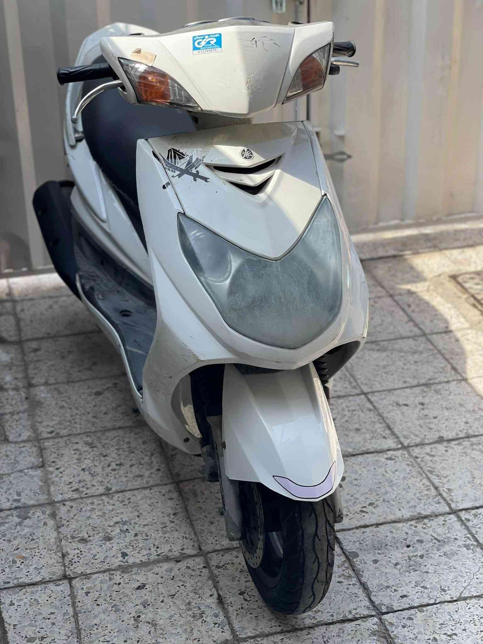 للبيع سكنس فحل نوزل خطين دراجه مكينه خرسه ما مفتوحه شلعه معدل فول نضافه الكشر 70% نضافه المكينه 100% كله شغال (بكلايت هو والشاير  الخلفيه كرستال لد ) السعر 750 بيهه مجال مكاني الشعله ***********
