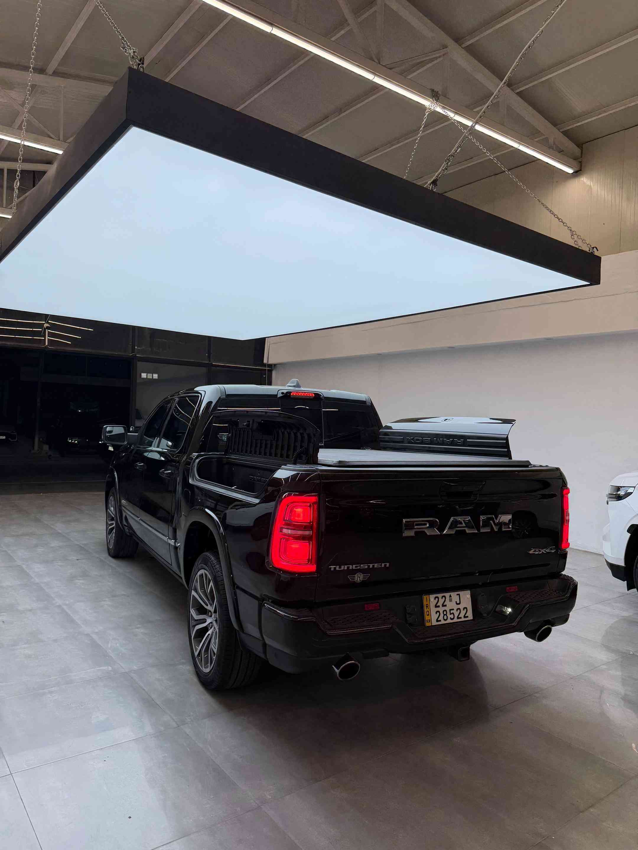 #دوج_رام RAM   أعلى فئة فاخرة  #موديل 2025  فول فول  Tungsten تنجستين VIP ملكي 1/1 هيبة فخمة  المواصفات مايذكر هواية خليجي  ضمان هارلم 3 سنوات او 100 الف كيلو متر ( حقيقي شامل كلشي )  ( مغلف BBF + تضليل )  كفالة عامة كلين تاتيل من كل شي مابي اي ملاحضة شرط الفحص وضع شركة📦  عداد المسافة: 23 الف مايل  #المعرفة السعر يرجي كتب رقم ( 25 ) تعليق يتم الرد عليك مباشر  اتصل  *********** اتصل *********** لدينا نضام مراوس وشراء سيارات شمالية فقط  #مكان_اربيل خلف شركة ازدي شارع ١٠٠ متر #مصطفى_كارس 📍
