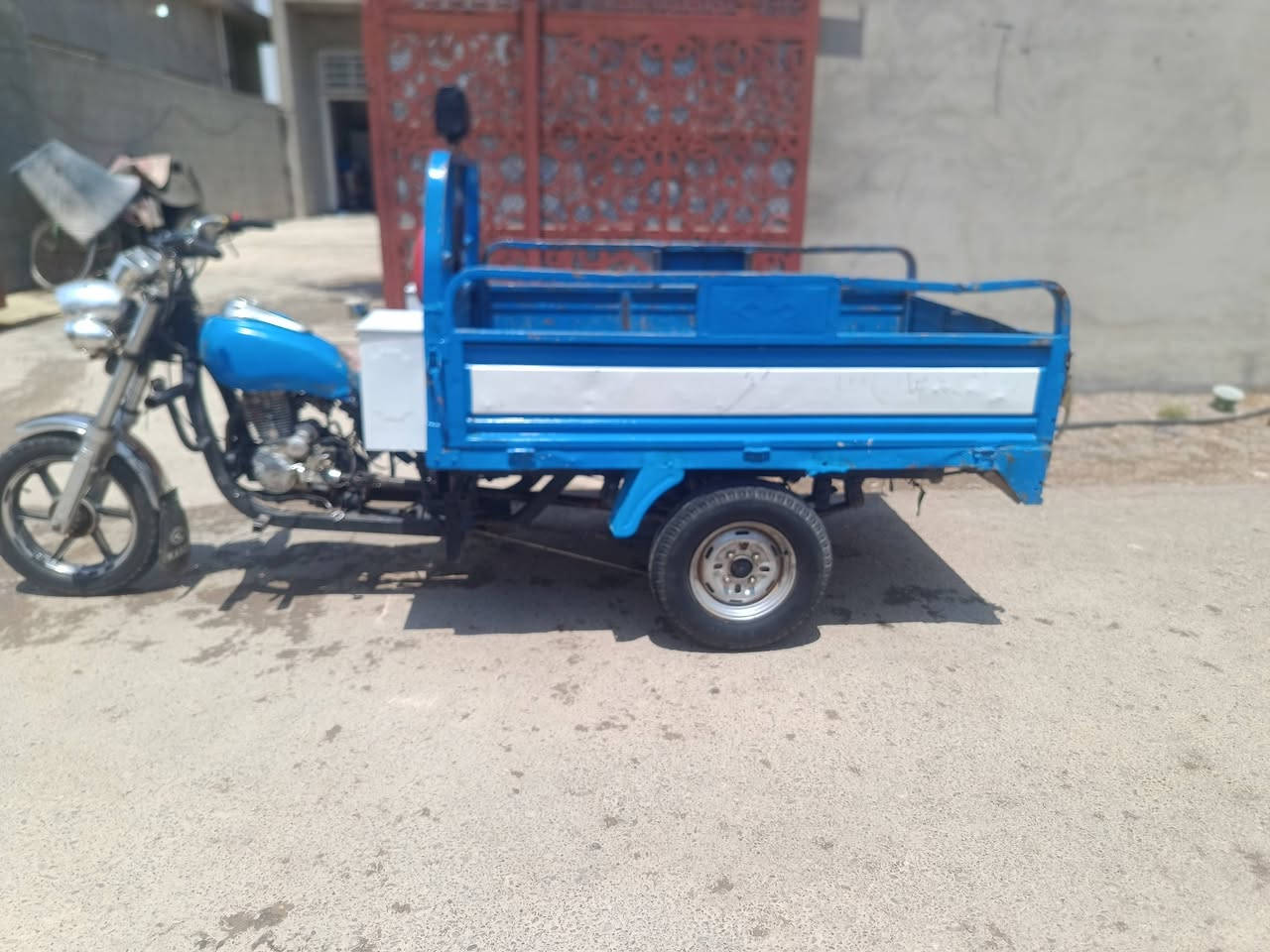 ستوتة اللبيع مديل 21 مكينة 24مسجلة مرور مدفوعة كمرك السعر 1700بيهة مجال  ***********    /***********
