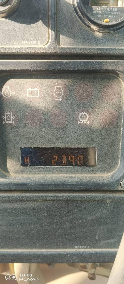 بلدوزر موديل 2023 
حجم D9 GC
تواصل واتس ***********

نص مكتوب في الصور:
- TECNO POVA 4