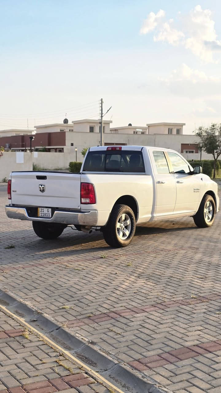 السلام عليكم مراوس  فورد t 150 حجم المحرك 2700 او رام موديل حديد 6  فقط موديل سيار تي 2017 سته 6 رقم سليمانيه مكان السياره كلار
***********
