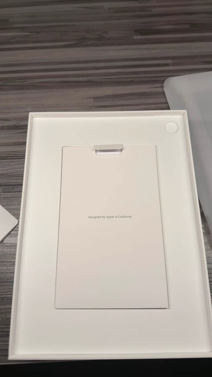 📱 للبيع iPad 10th Generation
✨ اللون: فضي
💾 الذاكرة: 256GB
📶 الشبكة: Wi-Fi
🔋 الحالة: نظيف جداً بدون ولا زلغة جديد فاتحة على ايدي استخدام دراسي
📦 الجهاز نظيف غراضة كاملة 

💰 السعر: [450 الف]

📩 ***********
