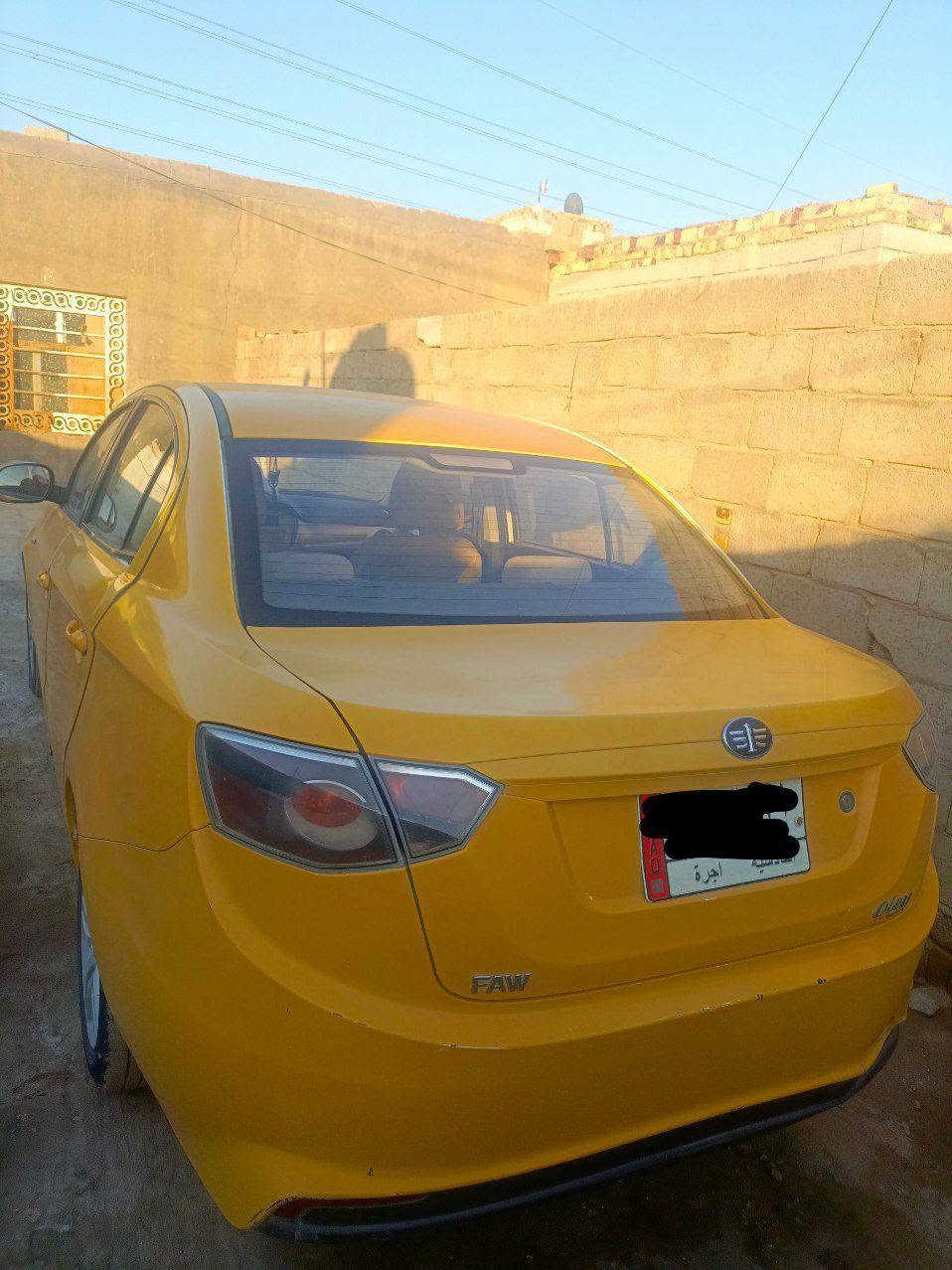 فاو أوله (گير +مكينه كورله مكفوله)
بيع اقصاد نضام كمبياله 
رقم الموبايل *********** ديوانية, القادسية

نص مكتوب في الصور:
- iQ CARS