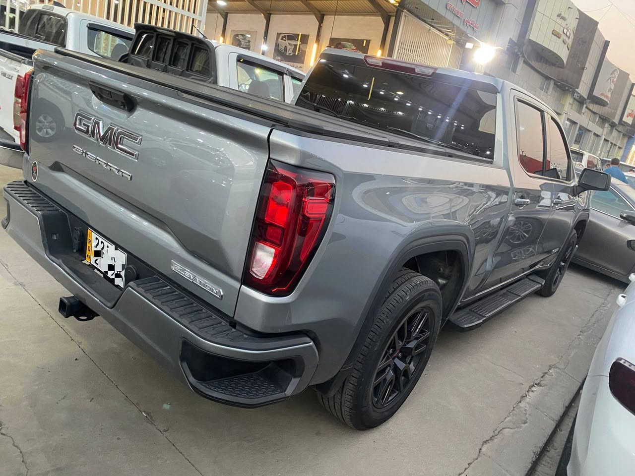 السلام عليكم  Gmc Sierra موديل 2023 ماشيه 103 الف km رقم اربيل اربع سلندر توربو للبيع
السعر 320 و بي مجال 
***********
