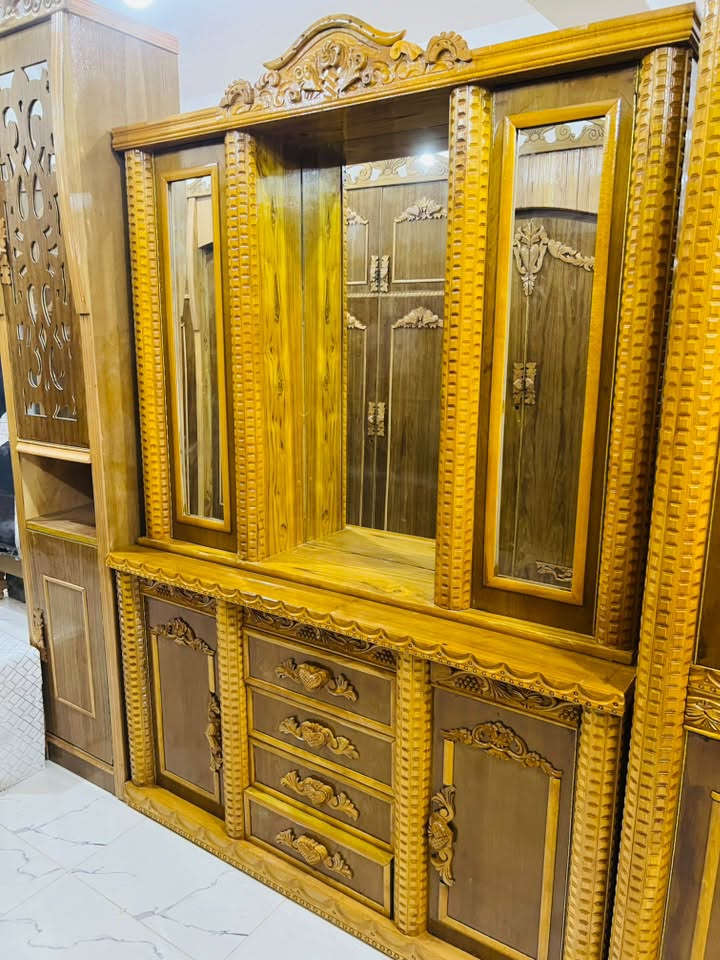 معرض الميار للاثاث المنزلي.  

العنوان الكياره قرية اجحله 

غرفه داخل خارج صاج. شغل ثقيل. 

صاج.  نقد وقسط. عل بطاقه الرافدين 

بدون مقدمه 18 شهر 

***********

