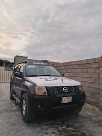 للبيع فقط نيسان 2005  هاتف 07826303362 مكان العلم