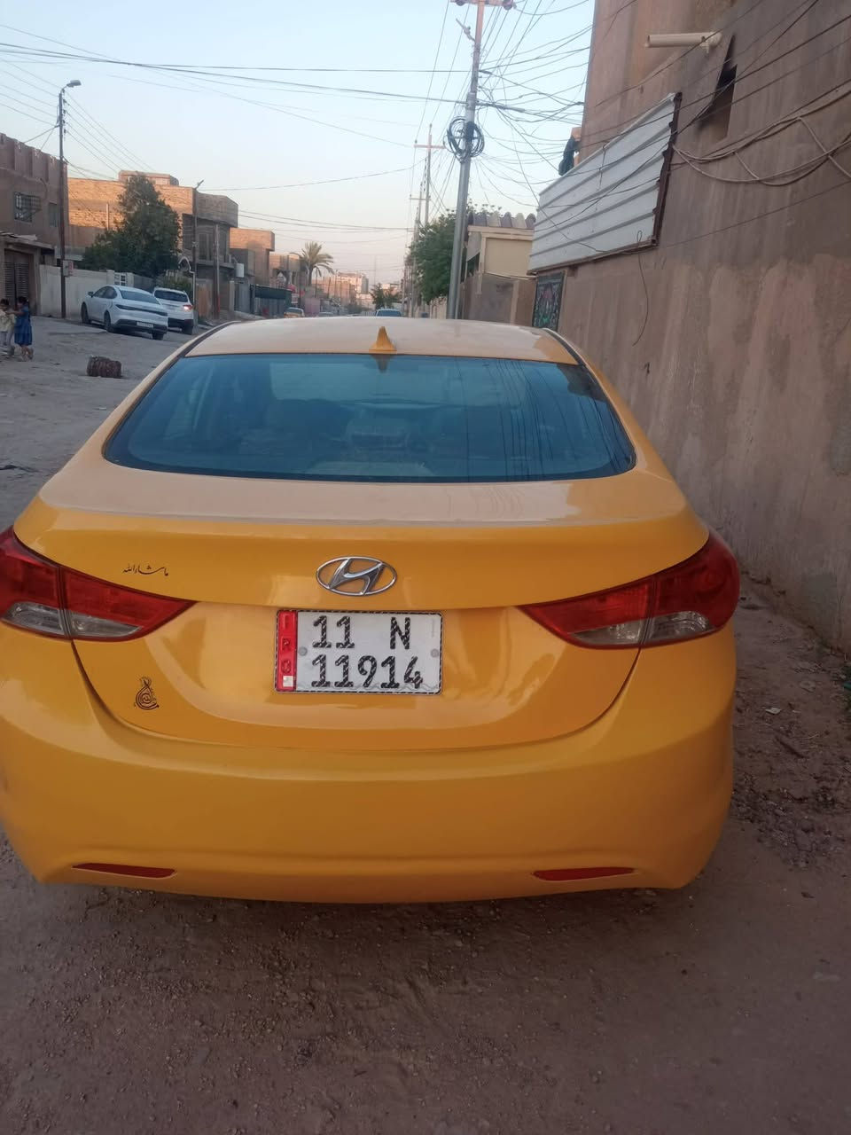 السلام عليكم انترا موديل ١٣ رقم بغداد باسمي مكانه بابل حادثه جاملغ امامي وحافه البنيد كير مكينه حداديه تبريد كفاله سياره حلوه وكاعده سعره ب٩٢ وبيه مجال بسيط ***********
