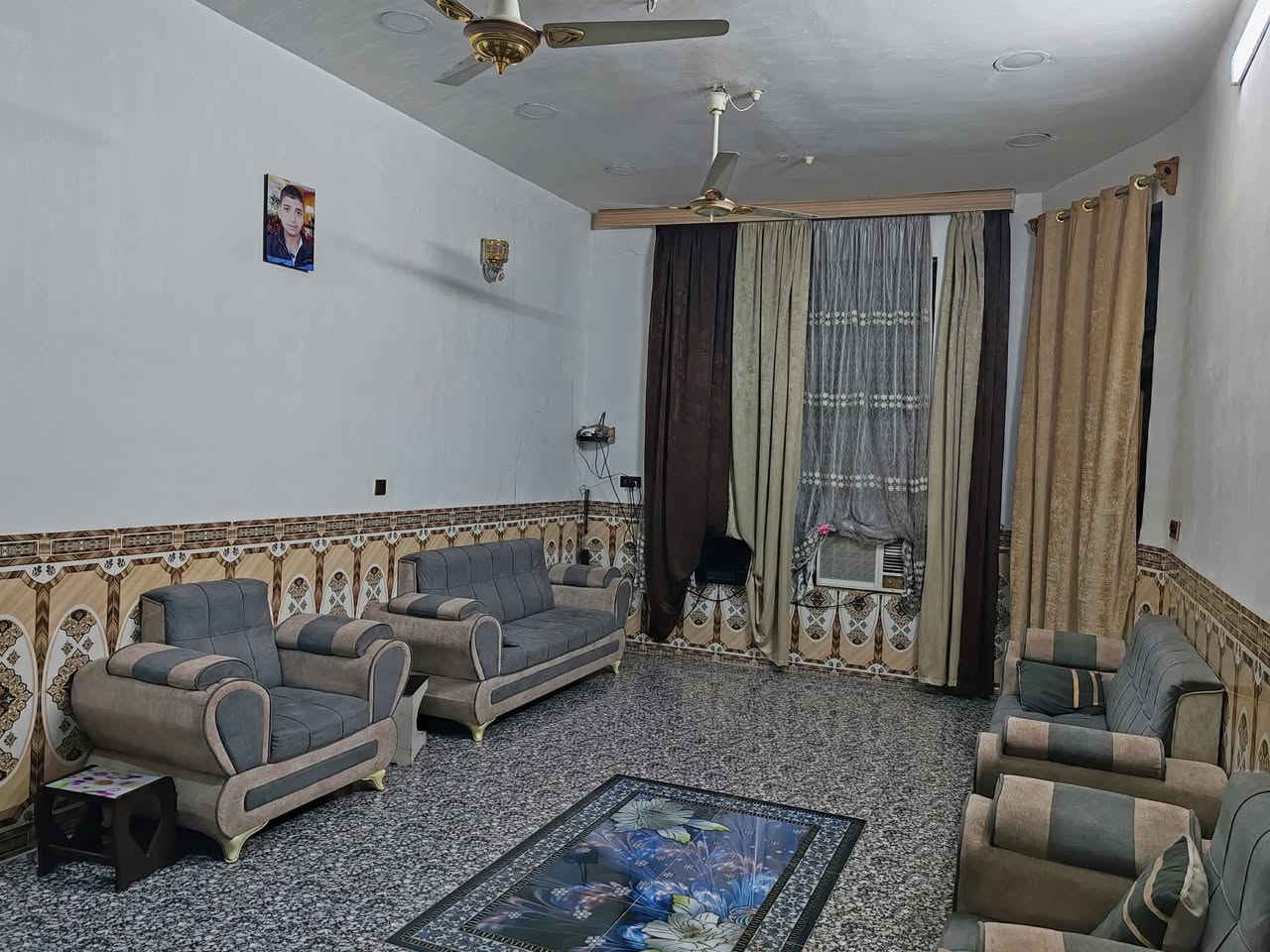 بيت للبيع المساحه  ١٨٠ متر      ابوغريب ابو منيصير غرفتين نوم + حمام خارجي وداخلي واستقبال ومطبخ  ***********
