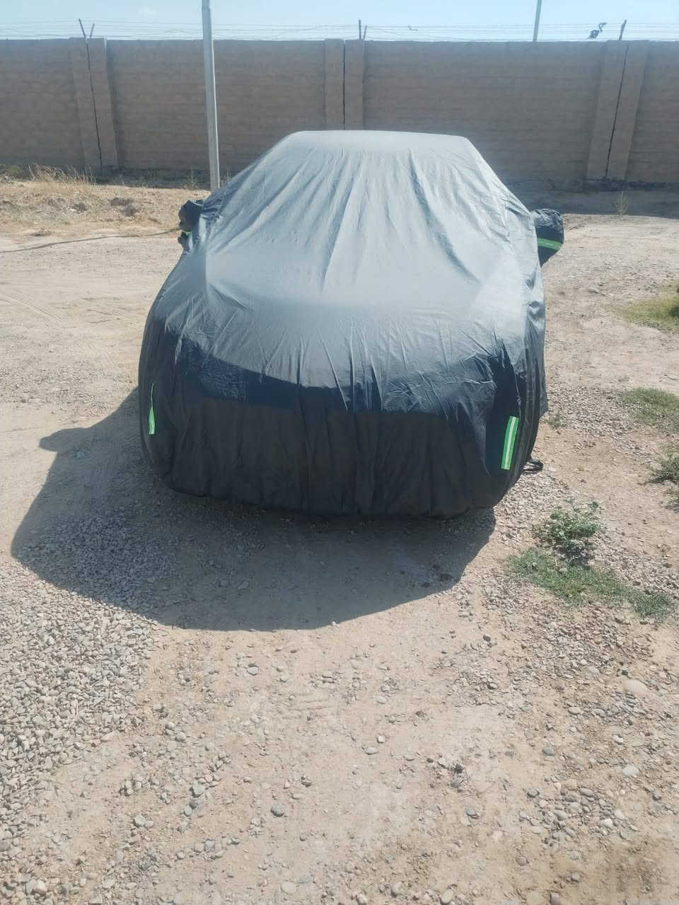 متوفر جادر اصلي مبطن قطن 3 طبقات والخارج وتر بروف مقاوم للماء واشعة الشمس والمطر والحالوب متوفر جميع قياسات سيارات للحجز راسلنا واتساب ***********
