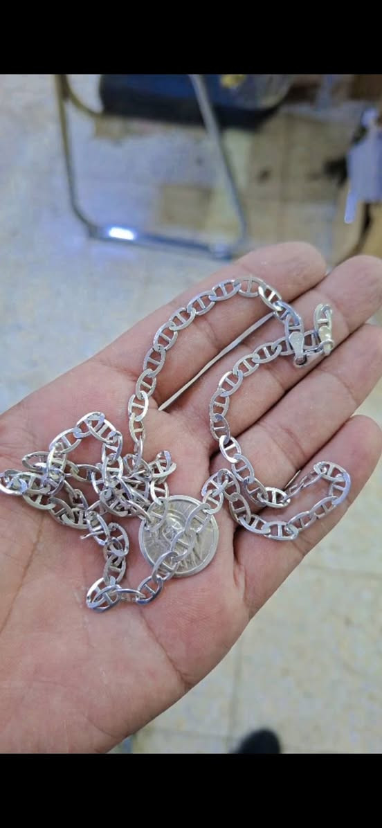 زناجيل • فضة ٩٢٥ • ٢٤ غرام