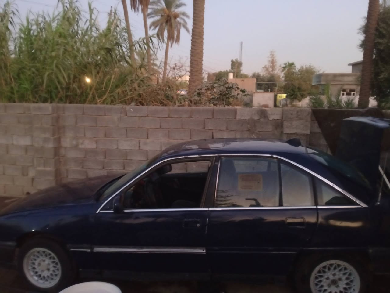 اوبل اوميكا 
موديل 89
سنويه لل29
رقم انبار  انكليزي 
هزه جديد 
كير مكينه مكفول 
سياره يرادله ترتيب شويه كشر نضيف 
كير اوتو كهربائياته يرادلهن ترتيب غرفته هم يرادله ترتيب 
***********
واتساب او اتصال
