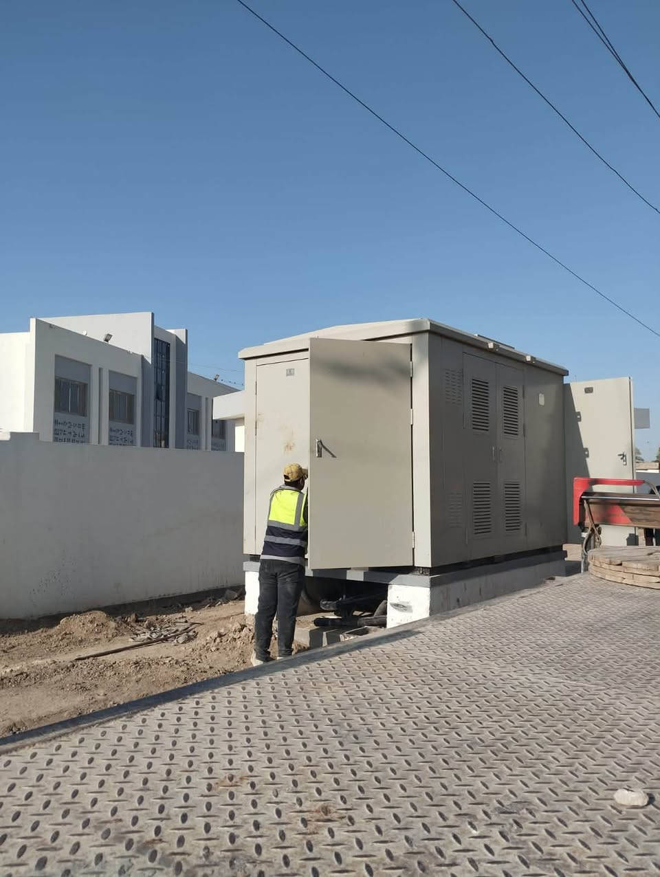 ⚡ أعمال كهرباء متكاملة – تنفيذ باحتراف وثقة ⚡
ننفذ جميع أعمال الكهرباء للأحياء السكنية والمجمعات والمشاريع الخاصة من الأساس وحتى التشغيل الكامل:

🔹 نصب أعمدة الكهرباء
🔹 تمديد الأسلاك الهوائية والأرضية
🔹 تمديد كيبلات الضغط الواطئ والمتوسط
🔹 تركيب المحولات الكهربائية
🔹 تنفيذ شبكات الكهرباء للمجمعات السكنية
🔹 العمل المخططات الهندسية المعتمدة

✅ التزام بالمواصفات الفنية
✅ معايير سلامة عالية
✅ سرعة في الإنجاز
✅ أسعار مناسبة وخبرة عملية

📞 للتواصل والاستفسار:
[***********]

⚡ الجودة أساس عملنا… وثقتكم هدفنا
