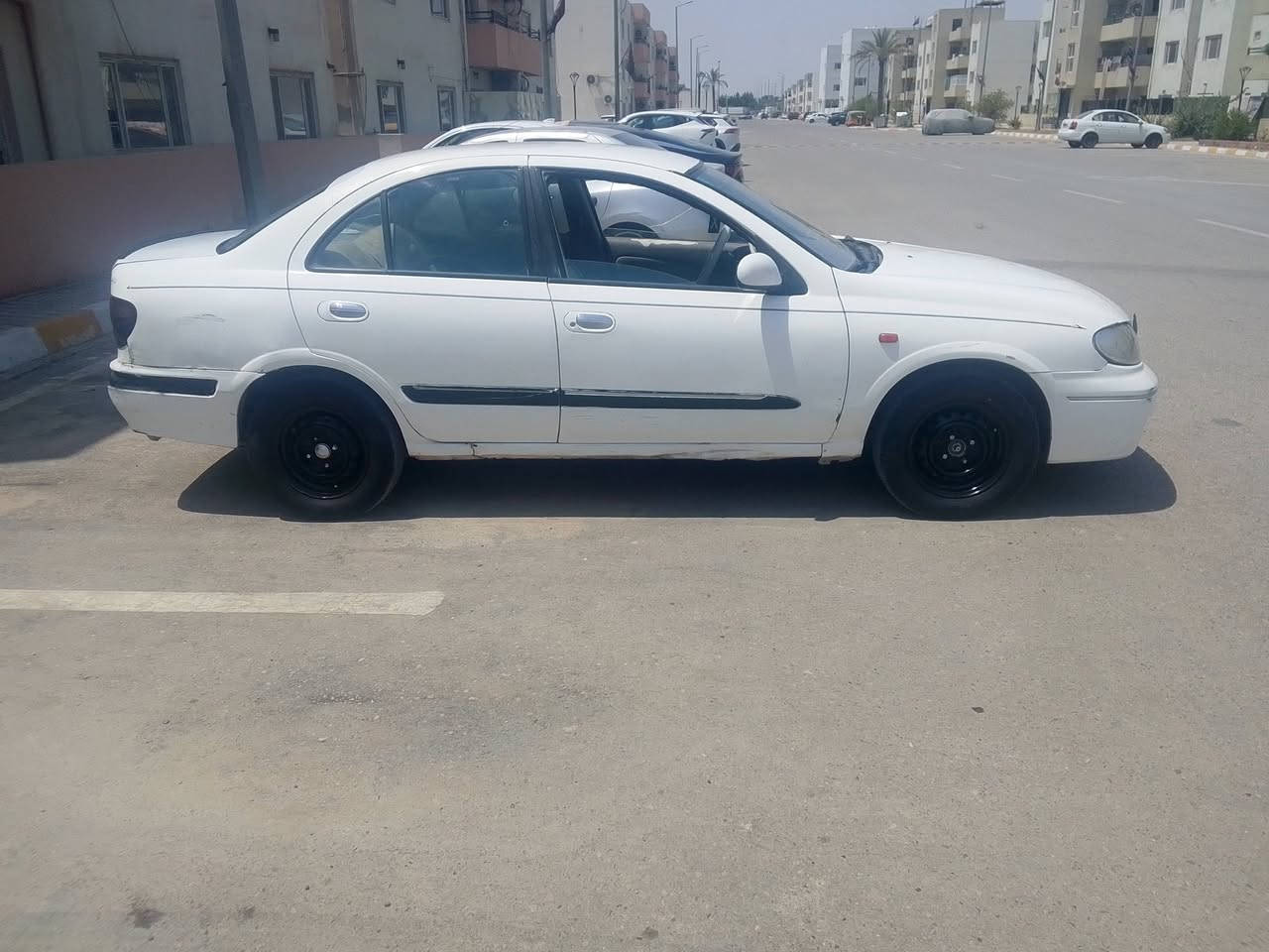 سلام عليكم
نيسان سني موديل  2002
كير عادي 
محرك 1800 قبق اسود 
كير ومحرك خير من الله 
تبريد شغال عوزه بس غاز
السياره جانت تكسي ونصبغت عام ابيض
بيها ضربه بل الجاملغ الخلفي
رقم بغداد باسمي  تحويل مباشر 
السعر 50 $ وبيها مجال
العنوان المدائن ناحيه الوحده قريب على بسمايه 
***********
