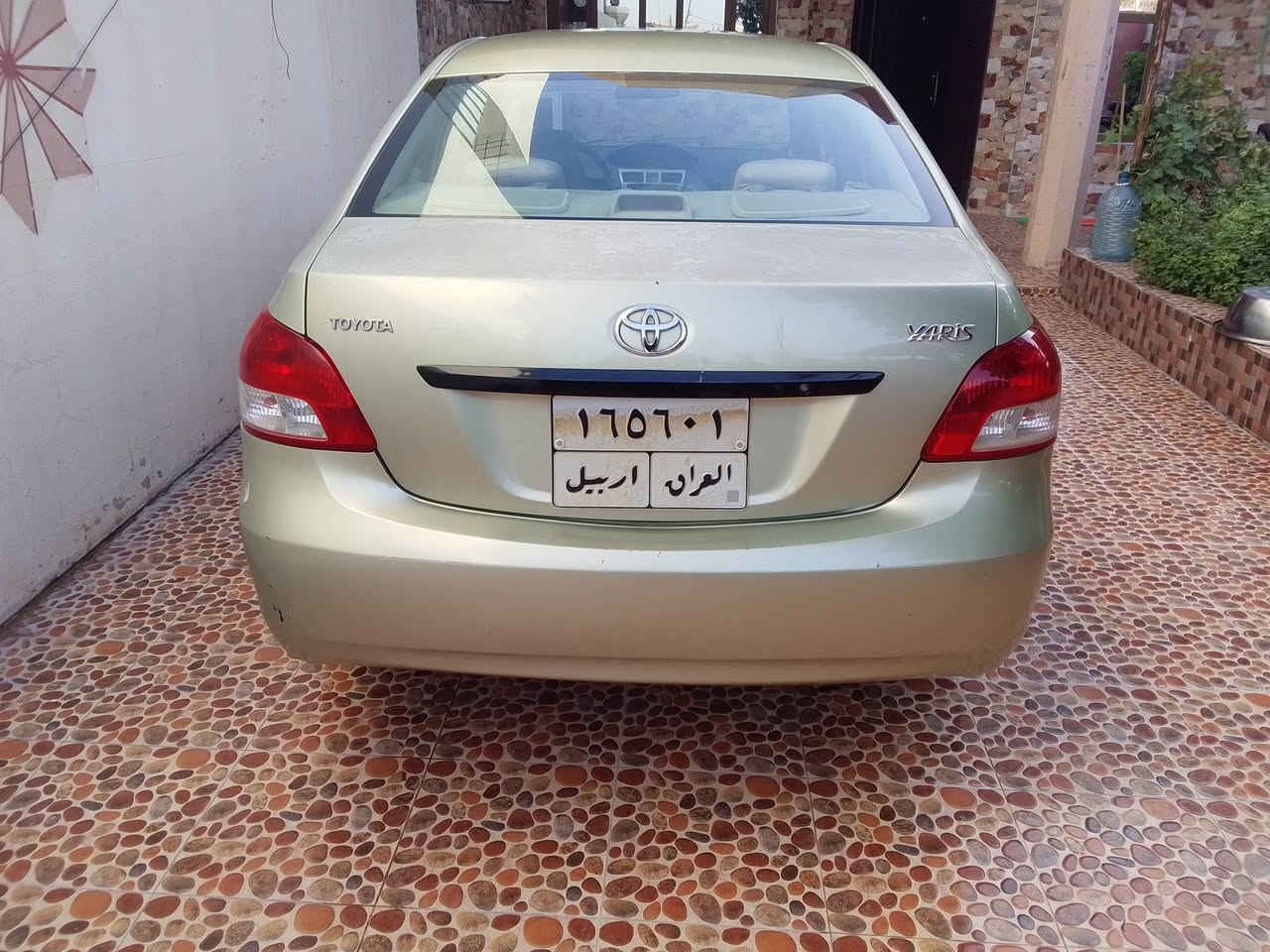 يارس موديل 2008 بدون ضرر فقط صبغ عام للجمالية كير محرك مابي عيب تبريد شغال  بيها بطاقة البانزين سيارة بسمي سنوية منتهية 

مكان كركوك
 
***********
