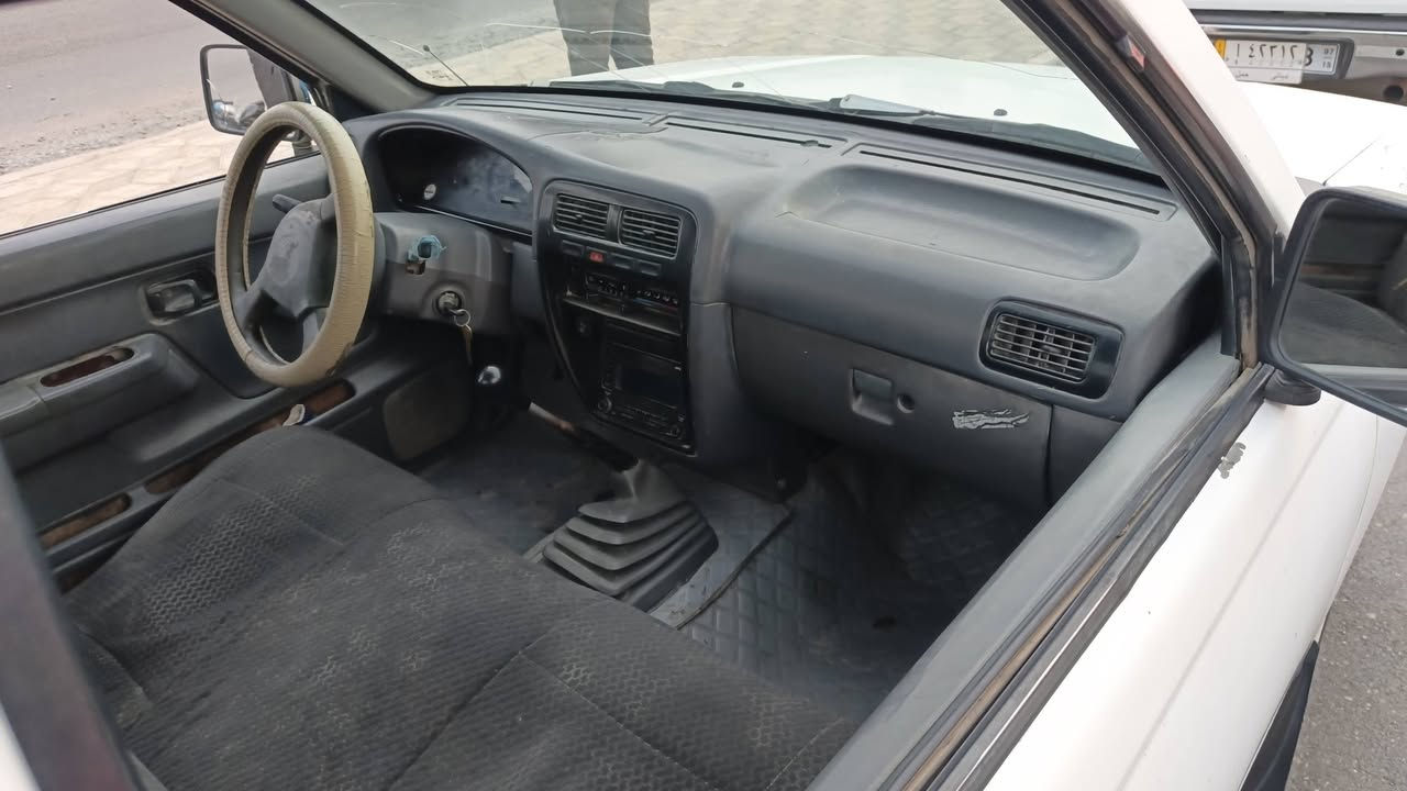 بيكم نيسان موديل 99 سيارة كفاله مابيه صبق  سعر 52 وبيه مجال لبيع رقم بغداد
***********
