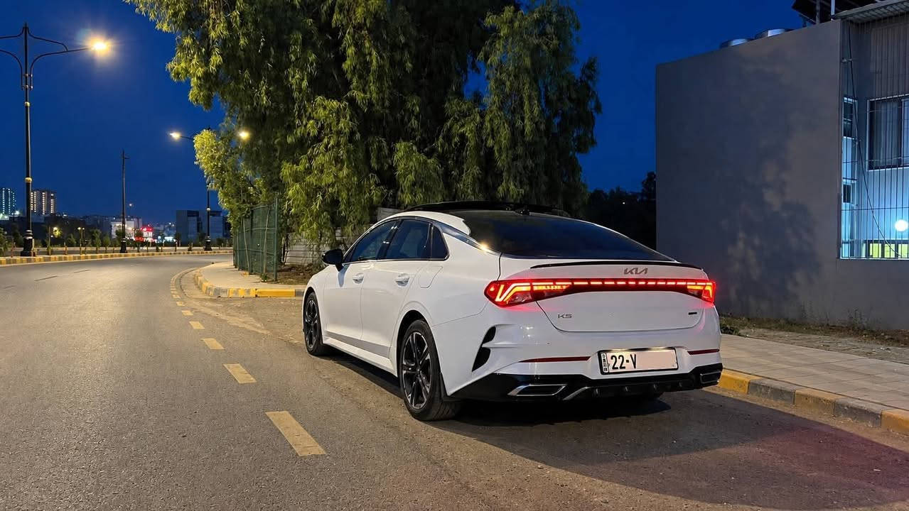 السلام عليكم ، للبيع كيا K5 2024 لون ابيض مواصفات GT_line محرك 1.6 توربو ماشيه 43 الف مايل 
السيارة رقم اربيل كلين تايتل حادثها دعامية خلفية فقط مكانين PDR صغار ، السيارة ليبل واحد ، رقم الشاصي وصور الحادث مرفقة 
مكان السيارة موصل ، السعر 🔥🔥 
للتواصل : *********** غير متواجد على الماسنجر
المواصفات ⬇️
🔴 فتحة سقف بانوراما 
🔴 كشنات جلد 
🔴 تحكم كشن كهرباء
🔴 تدفئة كشنات
🔴 تحديد مسار 
🔴 مثبت سرعة
🔴 قيادة آلية 
🔴 رادار مانع تصادم 
🔴 رادار نقطعة عمياء 
🔴 لايتات ليد
🔴 بروجكتر ليد
🔴 اشاير بلمري 
🔴 انظمة قيادة 
🔴 طخم تايرات جديد 
🔴 شاشة جبيرة 
وبعد معروفة مواصفات ال GT_line

نص مكتوب في الصور:
- iQ
- 000-40406836 - 09/26/2024 - IAA Inc. BidFax.info