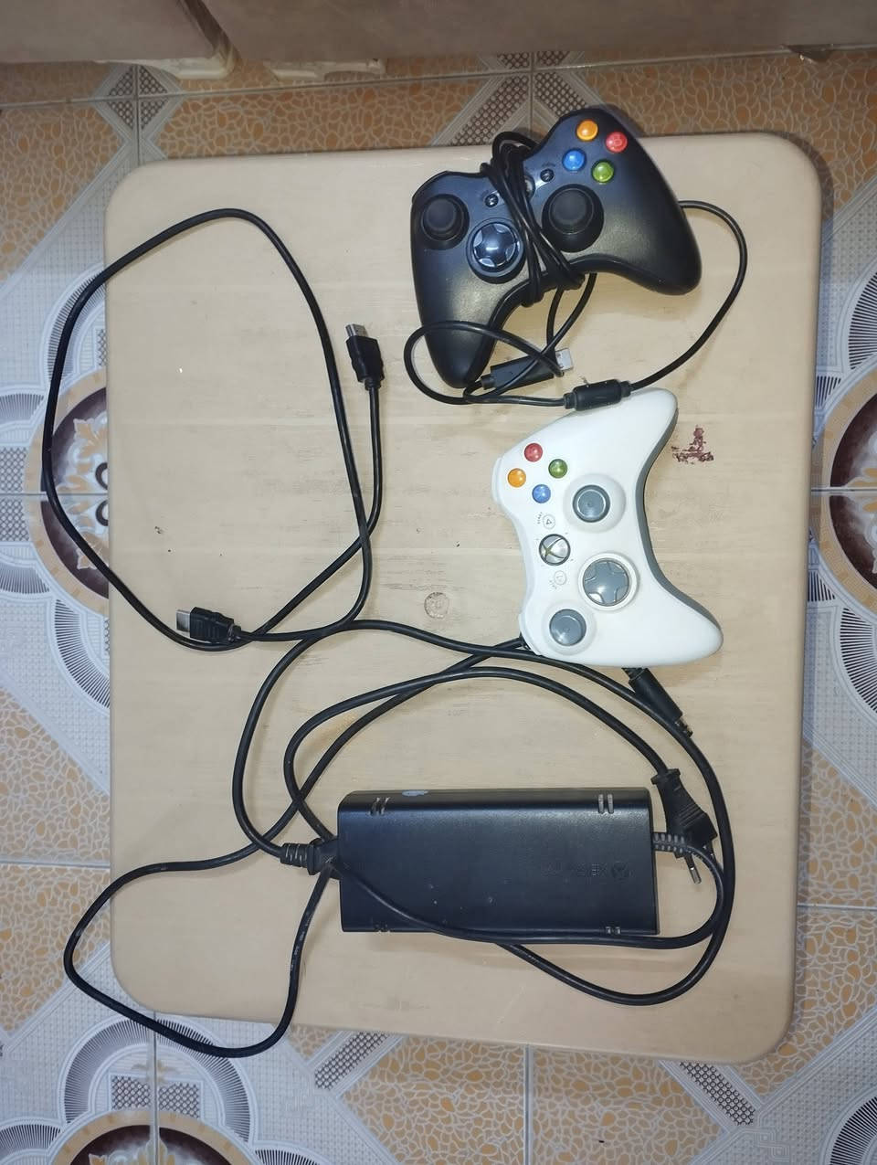 سلام عليكم اخوان اكسبوكس 360 نضيف سوبر سلم بيه 60 لعبه كلهن قويات وحلوات مكان ذي قار سوق شيوخ سعر 110 وبيه مجال قليل رقم واتساب راسلوني عليه ***********
