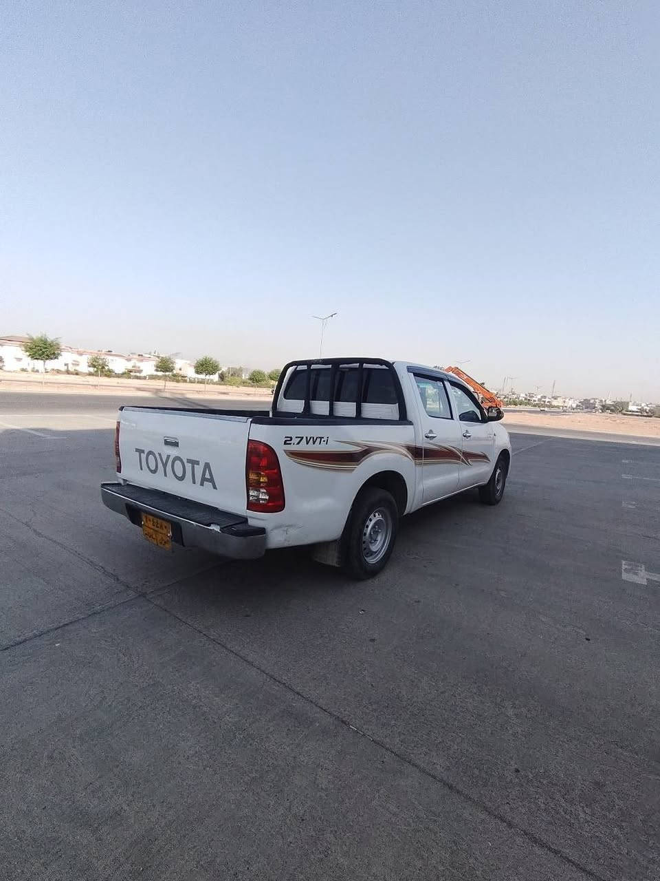 مەرزیە 2008فلاحی
پارچە رەش بۆدی بیلاد
گێرومەکینەی بەشەرت
ژینگەوسەنەوی تازە خلاس بووە
بەناوکردن ووەکالە بەشەرت
سێ وەرەقە غرامەت دەدەمەوە
*********** أربيل, العراق
