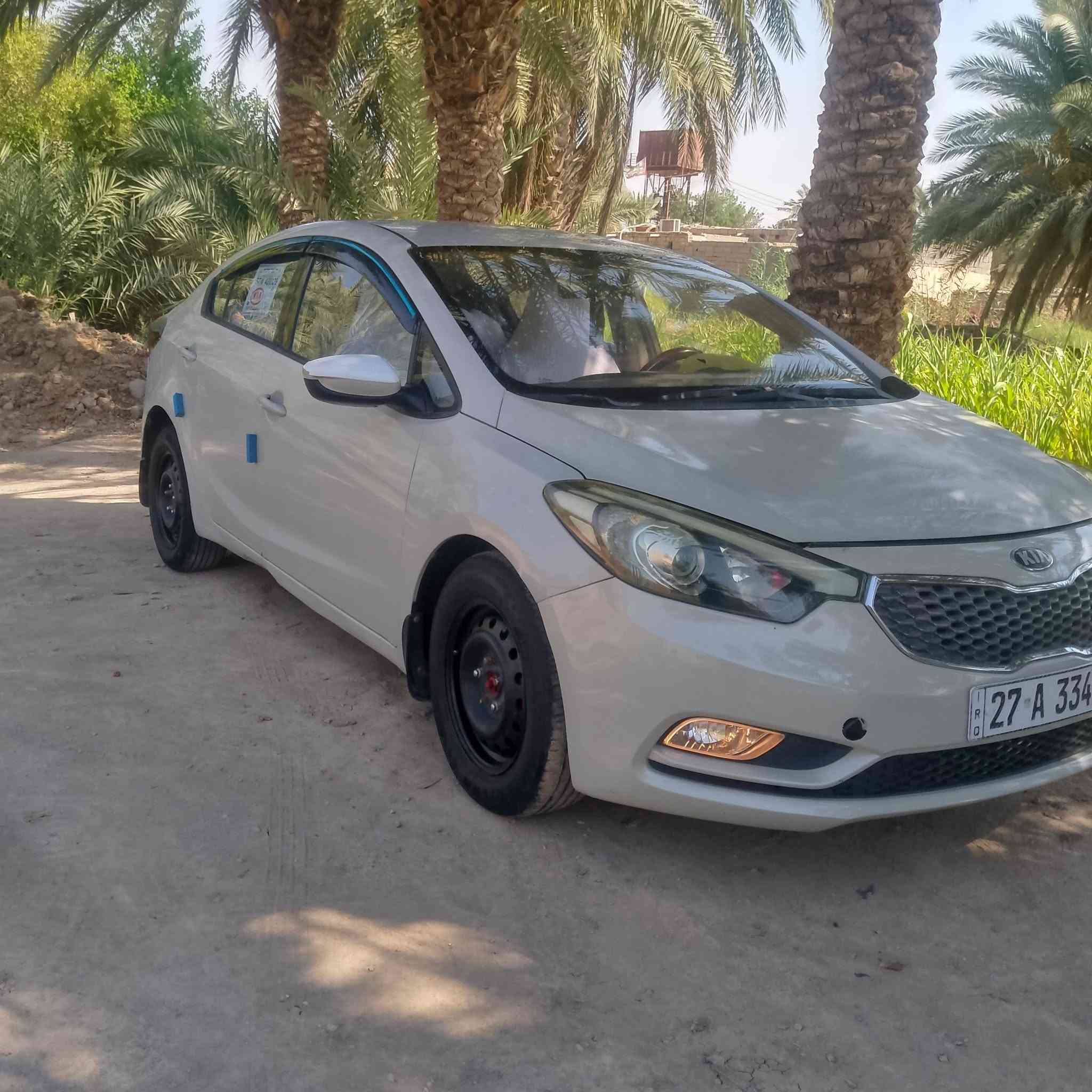 السلام عليكم
سياره كيه سيراتو موديل 16 خليجي 
ماكو شي بيها بس صبغ باب و جمالغ مستعجل 
رقم الهاتف: ***********
المحافظه:ذي قار (ناصريه/الغراف)
السعر:105 وبي مجال
