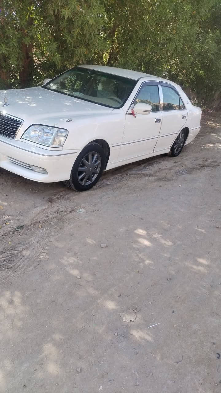 ﷽
السلام عليكم ..  كراون  ((   ملكه.  ))

موديل  _ 2003 _اصل

للبيع ملكه او المراوس . رقم انبار مشروع وطني ( بسمي) مداور ثاني يوم  سنويته لل 2031.. مكفوله السياره من الكصه ونقل الجثه والضربه القويه مصبوغه عام السياره 

علمن السياره بيه (منضومة غاز) 

سياره 3دكم.

تخم تاير جديد. 

حداديه توني نافضه. 

كير ومكينه خير من الله. 

تبريد ثلج. ❄️

لايت كرستال. 

بگ لايت كرستال. 
السياره احله من الصوره الله شاهد ومتعوب عليه ما تخسر عليه ربع 
السعر($ 125)وبيه مجال 
تصل وبيك خير وتدلل  ( ***********) 

العنوان الديوانية قضاء غماس . 

وذا ماعجبك السعر اعگب المنشور ودعينه بل رزق.
