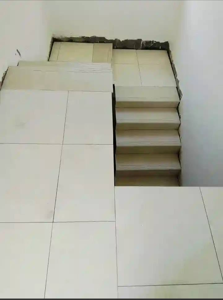سلام عليكم خلفه سراميك كرسته وعمل تطبيك درجه اوله جداري ارضي لوح خابرني وبيك خير وتدلل ***********
