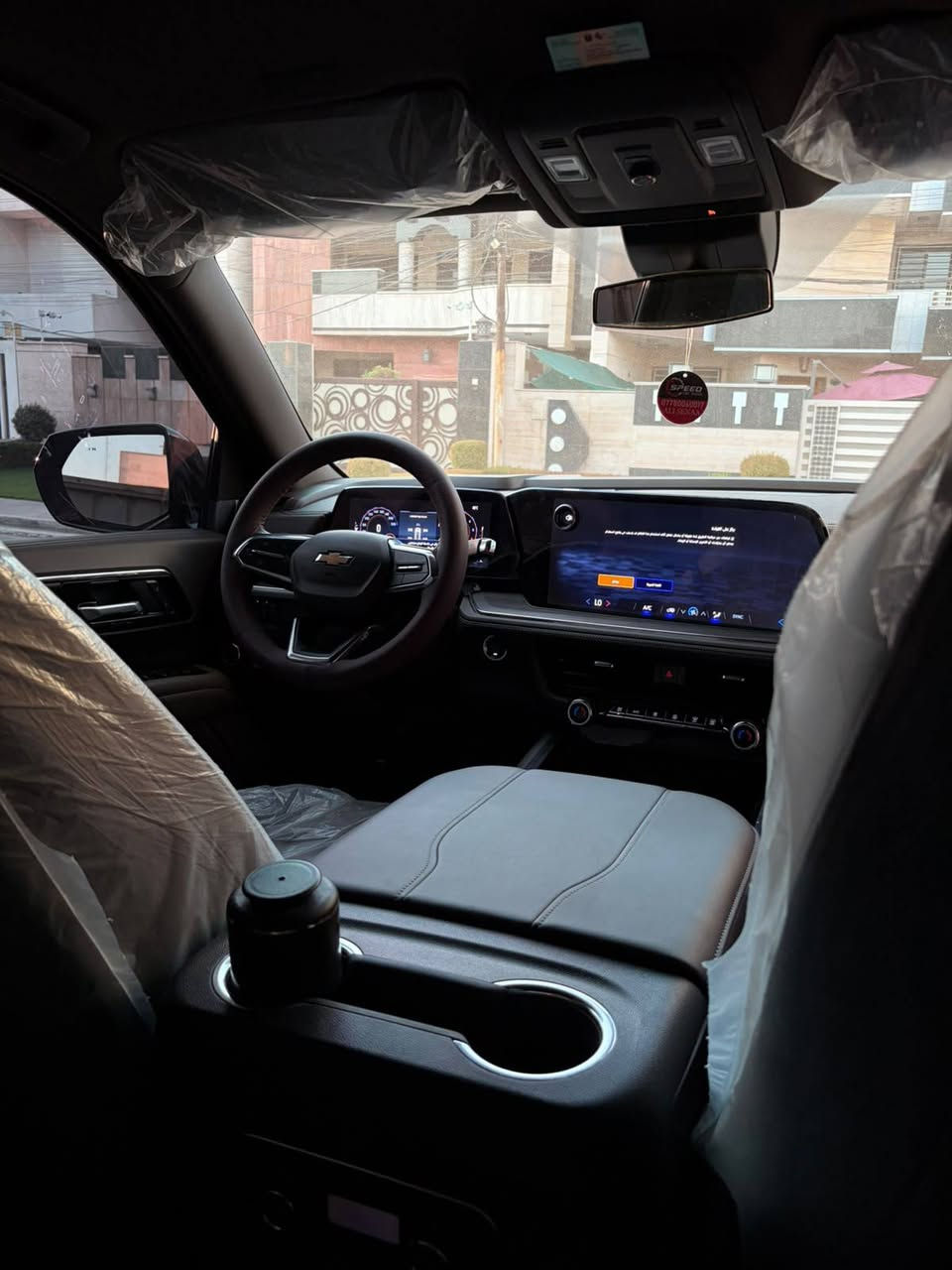 🚘 Chevrolet Tahoe 2026 LT
فقط 1,500 كم
 جنطة كهربائية
كرسي هزاز
4️⃣ فور ويل وتكدر تخليها تو ويل
السيارة مغلفة أفلام حماية ppf
مواصفات LT كامله
بدون سلايد
 بدون جلد

السيارة  زيرو، مرقم بغداد و كامل باسمي 

💰 السعر: 65$ بيها مجال بسيط جدا 
📍 المكان: المنصور 
📞 للتواصل:***********
