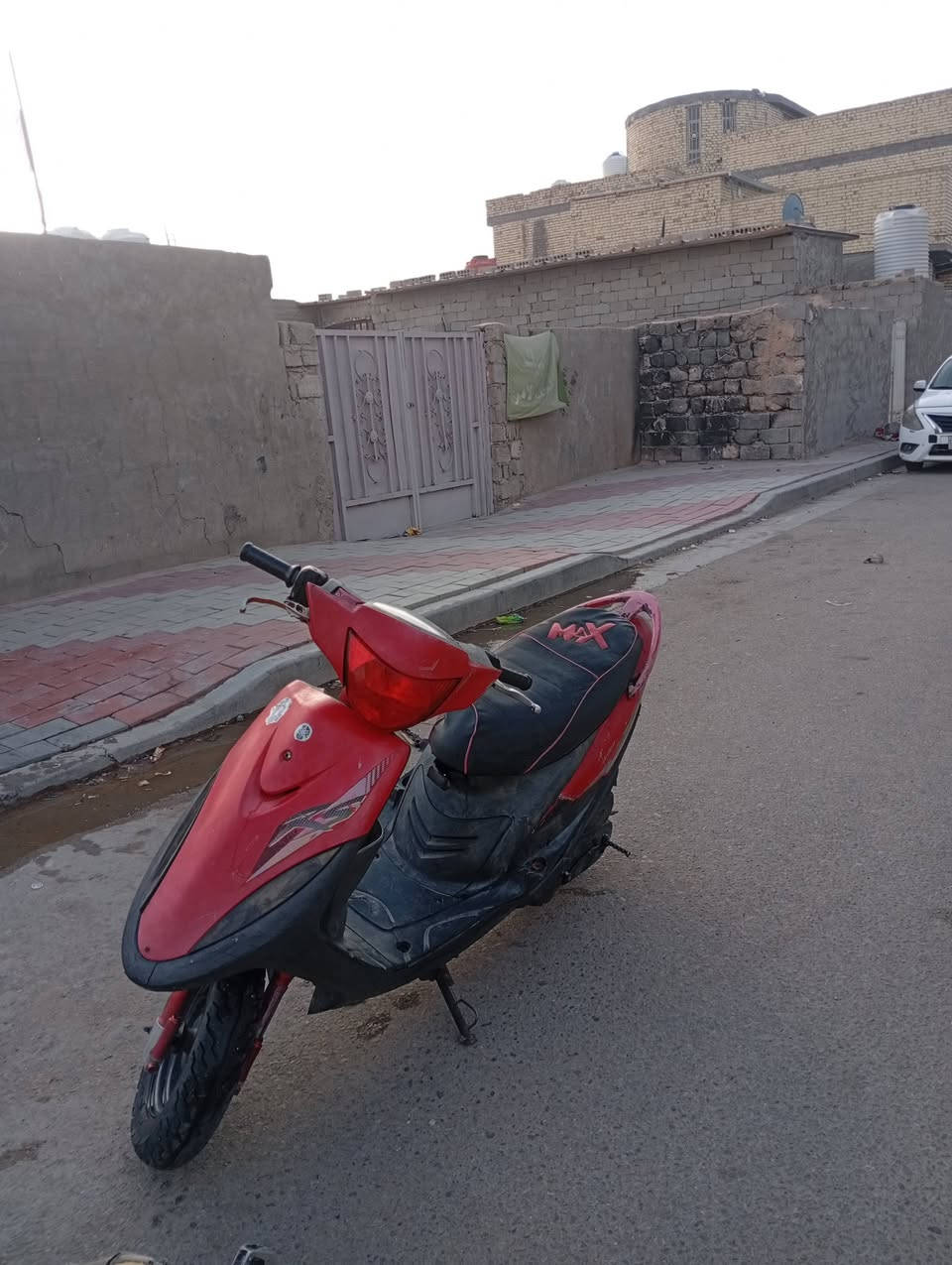 السلام عليكم دراجة ماكس عدلة ملحة  للبيع ختم واحد داخل وخارج ويا المكينة كهربائيات كلها شغالة سلف وهندر نكرة ابكل وقت مكينة مفتوحة مرة وحدة والباقي شوفت عينك  ، 
السعر: 600 وبيها مجال  ، 
العنوان: كربلاء  ، 
للأستفسار: خاص او اتصال على الرقم ***********
