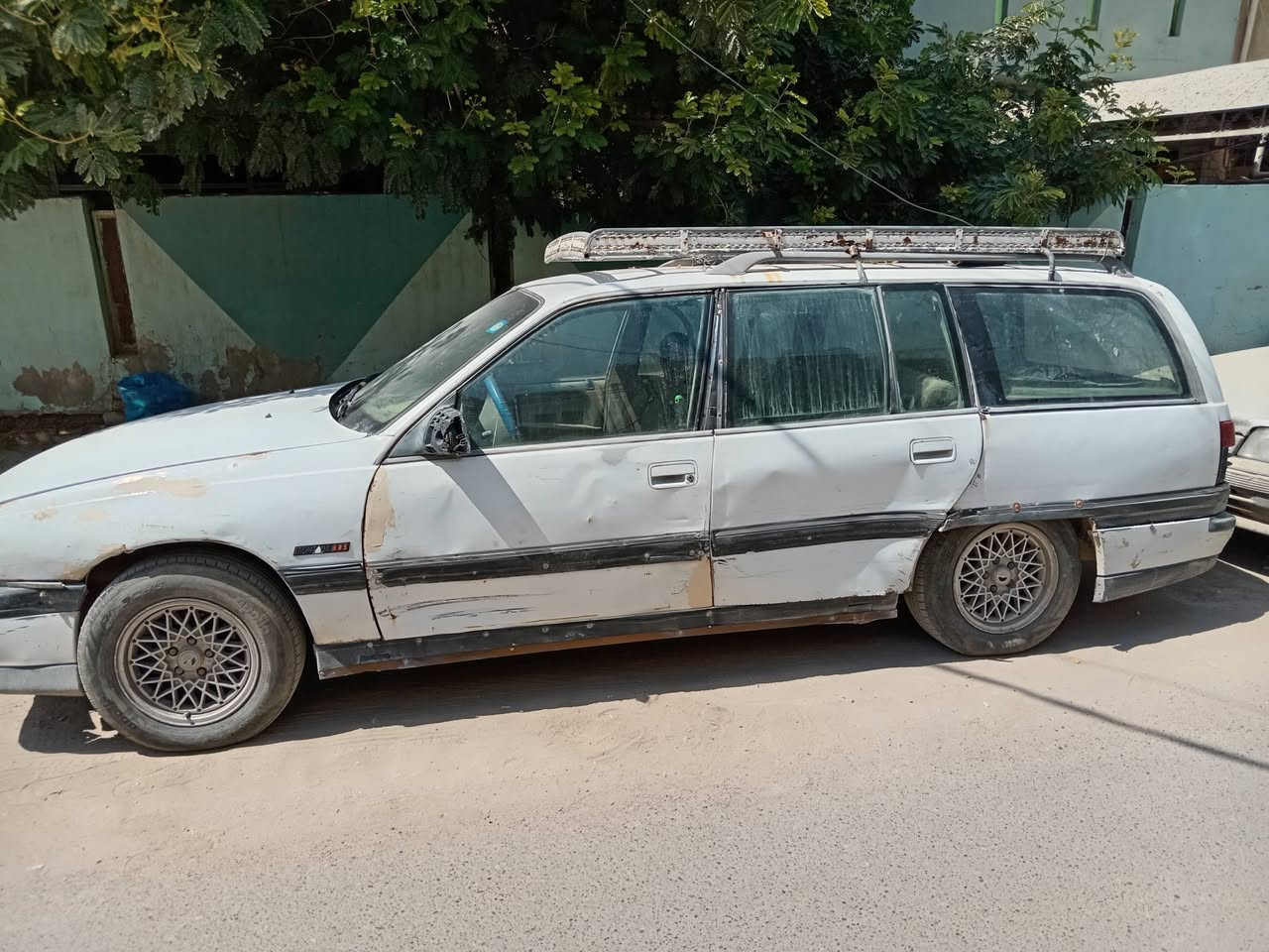 اوميگا ستيشن91 • اتوماتيك • محرك 2000