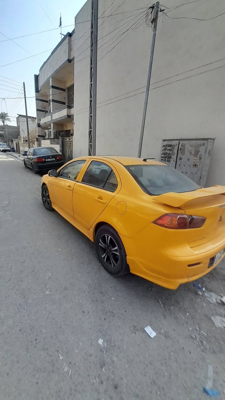 لانسر قرش لبيع موديل ٩ سياره جاهزه مكينه كير صدر تبريد جيديد سعر ٦٠ ورقه ***********
