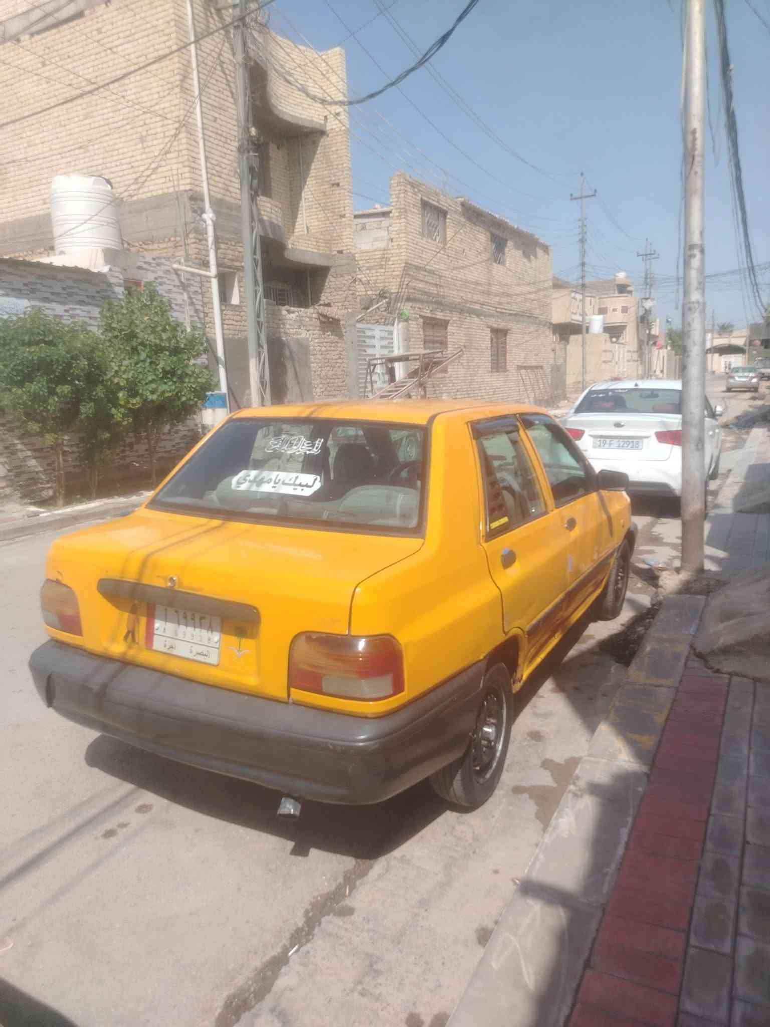 السلا عليكم سياره سايبه للبيع مديل 18 السياره لاضربه ولا تبديل بس خياسات بيها شواصي معمره و دوس و هلالات معمره السياره محرك كير نشطات تبريد بيه طبك بل الفيوز حداديه كلها جديده وبسمي السياره عنواني كربلاء حي العسكري رقم الهاتف *********** الشراي يتصل والسعر 33 وبيها مجال
