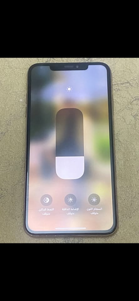 ايفون اكس ماكس ذاكرة 64 نضيف حيل الجهاز شغال من كلشي او على ضمان مبدل فقط بطارية رايدة 160 الف مكاني بغداد الاعظمية الشراي يخابرني ***********
