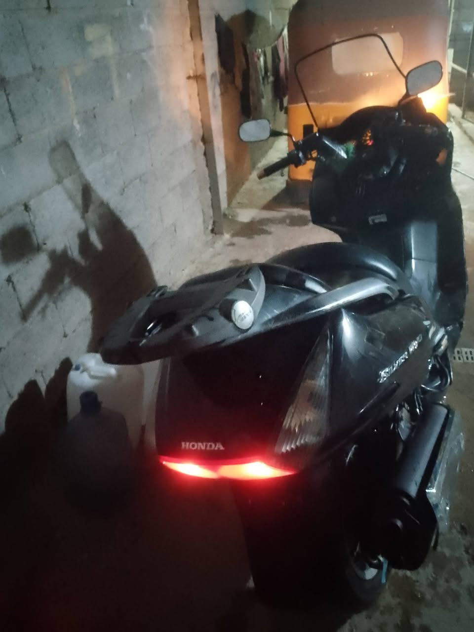 سلفر وانج 400البيع دراجة تخبل نكره سلف اخير من الله سعره 1500وبيه مجال اتصل ***********بغداد زعفرانيه

