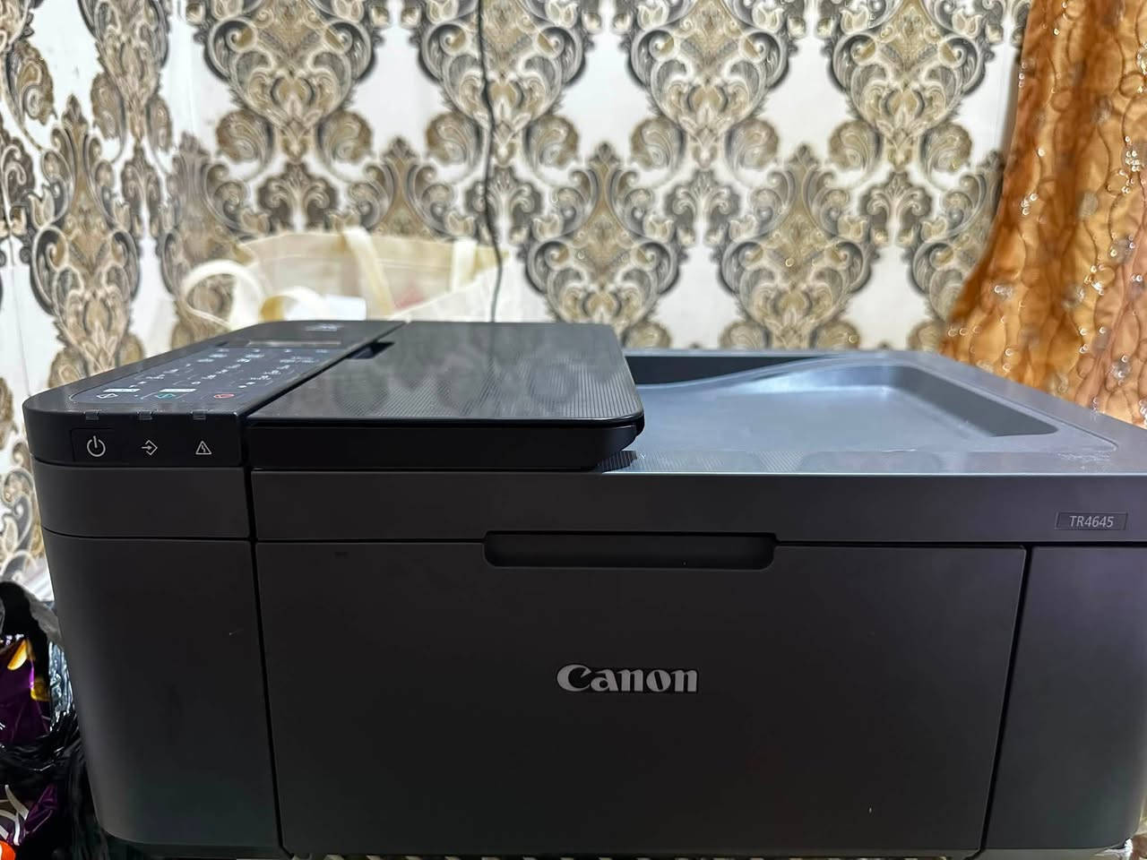 🖨️ طابعة Canon MF3010 للبيع 🖨️

✨ جديدة، مشتريتها قبل 20 يوم فقط
📌 سبب البيع: للحاجة

مواصفات الطابعة:
• النوع: Canon
• الموديل: Canon i-SENSYS / imageCLASS MF3010
• النوع: ليزر أبيض وأسود
• الوظائف: طباعة + نسخ + سكانر

💰 السعر: 130 ألف دينار
🤝 أكو مجال قليل 

📍 العنوان: البصرة
🚚 متوفر خدمة توصيل

📞 للتواصل: ***********

