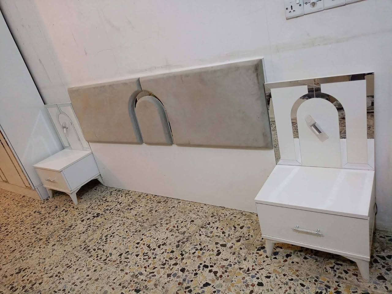 غرفة تركية • نضافة ٩٠٪ • ٥ قطع