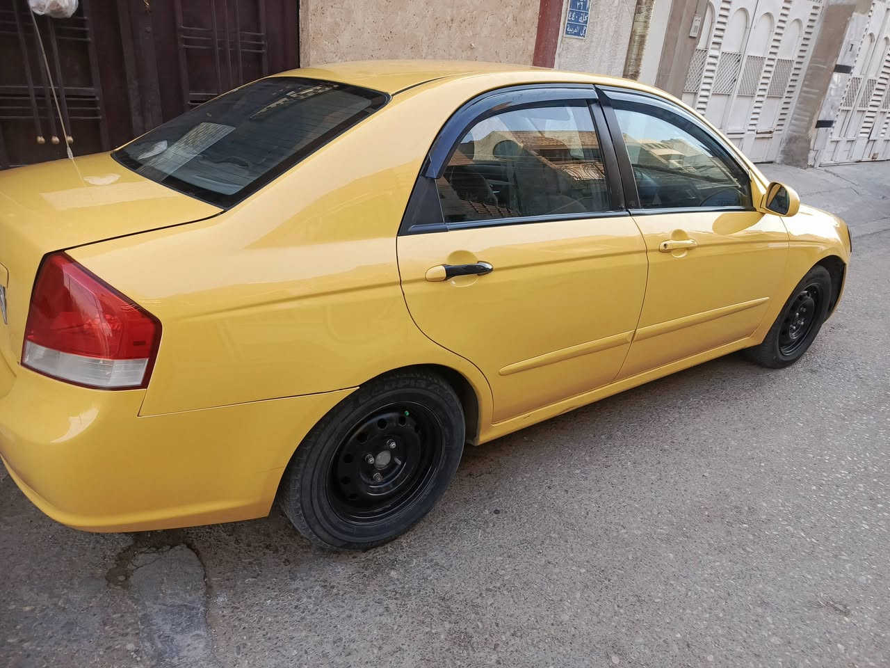 كيا سبكتره 2007 مكينه 2000
حادثها جاملغ خلفي جدا بسيط بدون دواخل تبريد جديد لا صرف لا تنقيص كير كفاله سياره نضيفه جدا وغرفه نضيفه جاهز بدون نقص السعر 70 قفل مكاني بغداد جكوك رقم الهاتف ***********
