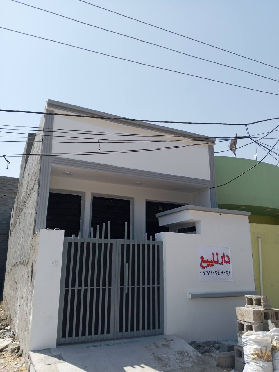 🛑للبيع🛑
للأستفسار
📞***********
📞*********** واتساب
💯بناء وتأسيسات وتقفيل درجة اولى

📍دور الزراعة الثالثة شارع كمال الجبوري

🛑دار مساحة 100م وجه 5 نزال 20

🛑يحتوي على مدخلين استقبال + ممر 
+ صالة + مطبخ + حمام مع غربي وصحيات خارجية + غرفة نوم + منور وبيتونة وجهين

🛑البيت تصميم خريطة حديث وهندسي

🛑نظام سبالت

🛑نظام صاروخية

🛑تانكي گيزر تأسيسات كاملة

🛑البيت كامل ديكورات مغربي وانارة حديثة
