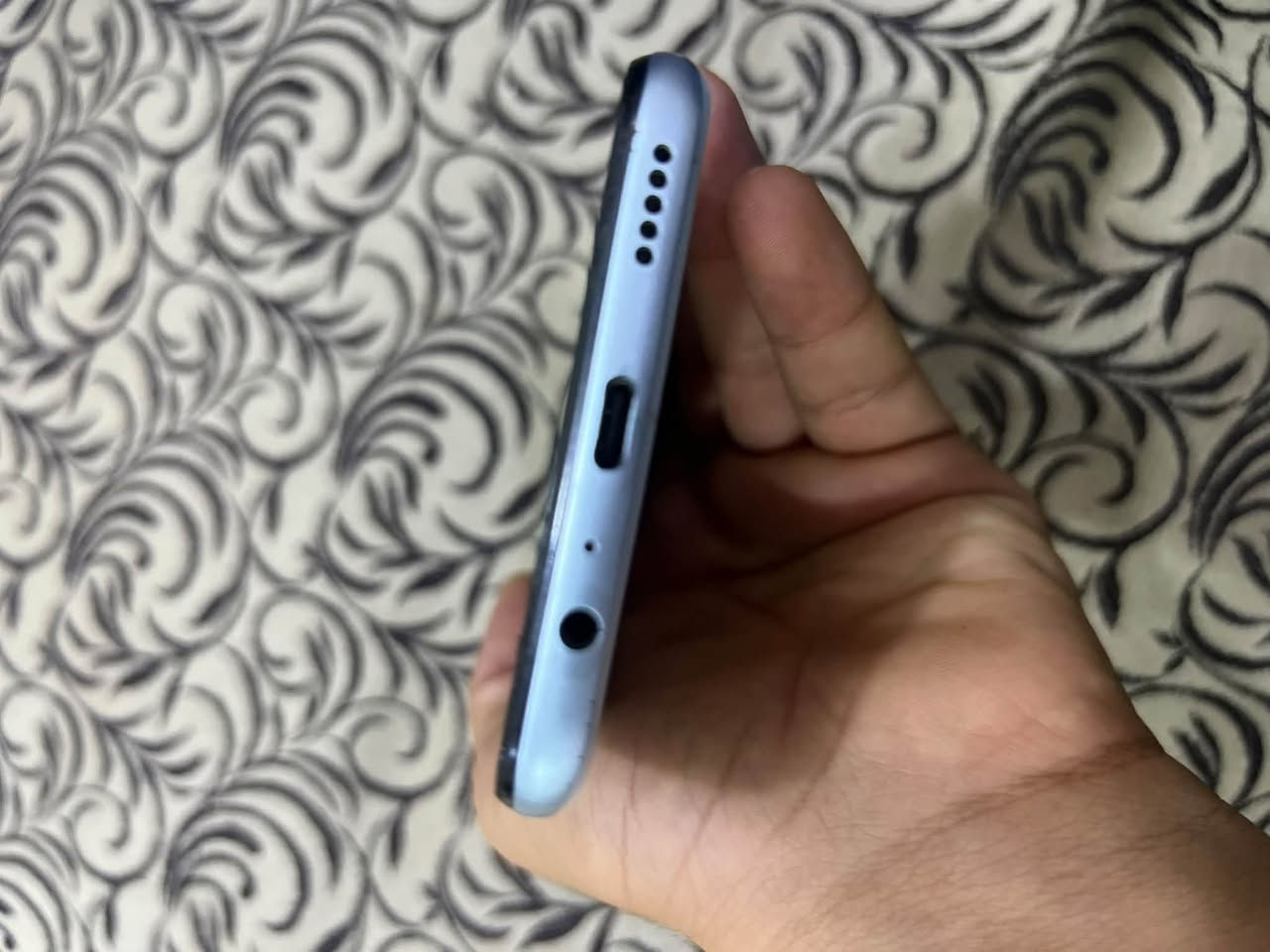 السلام عليكم بيع مستعجل
هونر x7a

ذاكره128

بطاريا 6000 عملاقه

رام 6 

مستبدل شاشه اصليه شرط 

***********بي وتساب

نص مكتوب في الصور:
- حول الهاتف 0:09 MagicOS إصدار 8.0 رقم الإصدار 8.0.0.334(C185E12R2P3) الموديل RKY-LX2 وحدة التخزين الداخلية المساحة الفارغة 108.49 غ.ب. الإجمالي 128 غ.ب. اسم الجهاز HONOR X7a المعالج المركزي Mediatek Helio G37 ذاكرة الوصول العشوائي 4+4 غ.ب. HONOR RAM Turbo دقة الشاشة 1600 × 720 البطارية 6000 mAh
