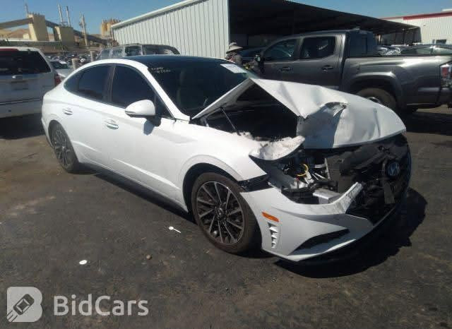 Sonata 1.6 limited
سوناتا موديل ٢٠٢٢ 
رقم نجف 28/A99940 
فول مواصفات ١/١ 
شحن وايرلس 
داتا شو 
اربع كامرات 
كشنات ملكيه ابيض اللون 
حادثه جاملغ وبنيد من امريكا بدون دواخل بدون ايرباك  الراديتر بلاديه مال شركه
ماشيه ٥٢ الف كيلو 
السعر ١٦٢ وبيه مجال ان شاءالله 
مكان السيارة بالنجف 
رقم الهاتف ***********  whatsApp
