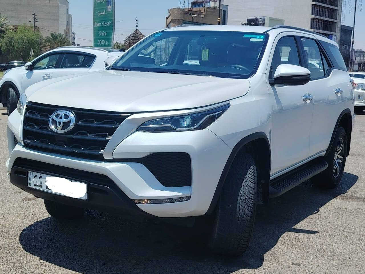 فورجنر 2024 للبيع 
سيارة جديدة جدا على وضع الشركة محرك 2700 اربعه سلندر مواصفات معروفه شاشة اصليه لمس ابل كار بلي بلوتوث مري شفط حساس امامي خلفي سبعة راكب فول تحكم ستيرن  مكفولة من الصبغ والمعجون شرط السونار والفحص سيارة امبدل بيه البنيد اصلي وكاله نفس اللون 
السعر 3 شدات قابل للتفاوض جداااا 
***********
***********
