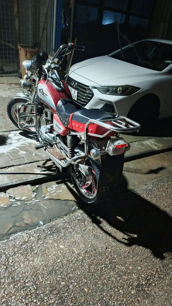 صقر • ٢٠١٢ • ترايك