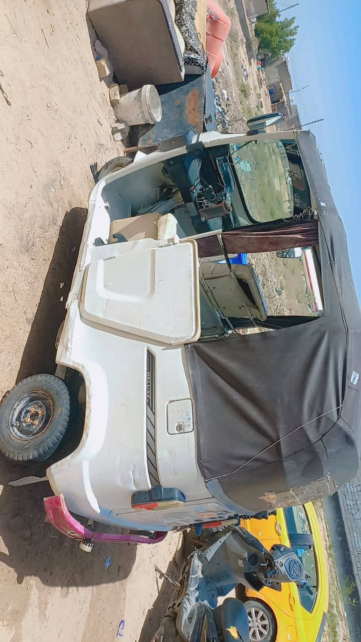 سلام عيني تيك توك للبيع موديل 20.كل عطر ما بيه محرك نظيف ما مفتوح تائرات مالاتها كلهن جدد اوراق بصره*********** السعر4
