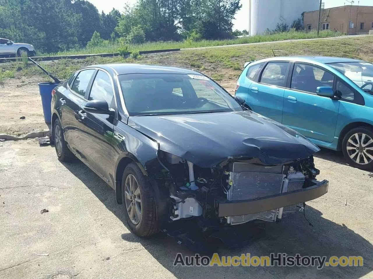 كيا اوبتما ٢٠١٨  سياره مال بيت جاهزه كلش
السعر  110 وبيها مجال مكان البصره 
 المواصفات
* 4 سلندر
* مرايا كهربائية
* شاشة لمس 7 كبير 
* 10سماعات
* كاميرا خلفية
* حساسات 
* مثبت سرعة
* تحكم بالصوت 
* تكييف
* نوافذ كهربائية
* قفل مركزي 
* 1600 تيربو
* عدد المسافة 115
* محرك و كير غير مفتوح بلادي 
سياره مال بيت نضيفة جداً 
الضرر  البنيد بس بدون دواخل
شاصي وألغود كفاله 
سياره رقم سليمانيه السنويه الى ٢٠٢٩

الهاتف /***********

نص مكتوب في الصور:
- AutoAuctionHistory.com