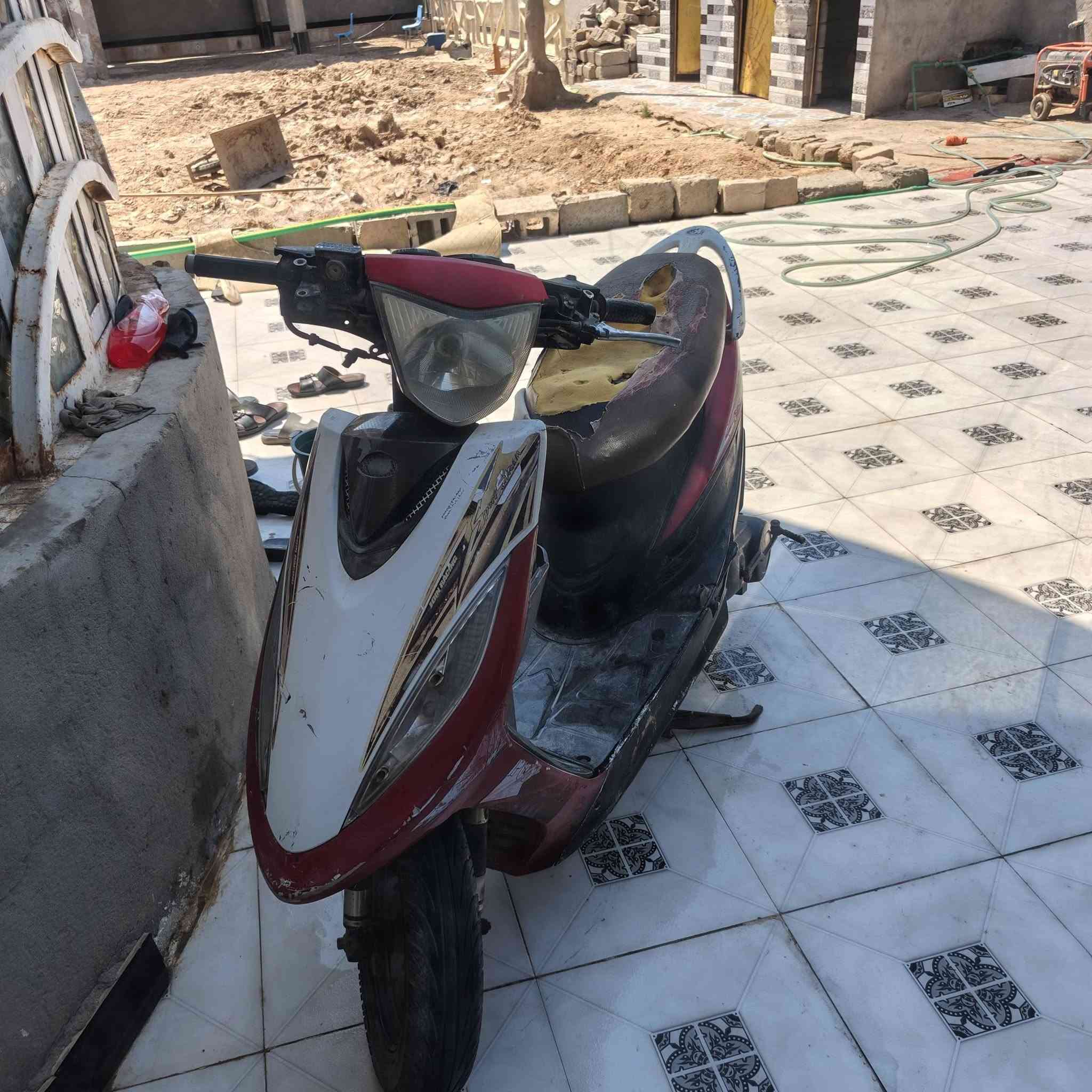دراجه كامكو للبيع دراجه شغاله هندر واحد كلشي مابيهه تشتغل وشلعه فول قفل استيرن لايتات شغاله مامفتوحه مكينه صوته ناعم دراجه عوزه سلف سعر225مكاني البصره قرنه الستفسار ***********
