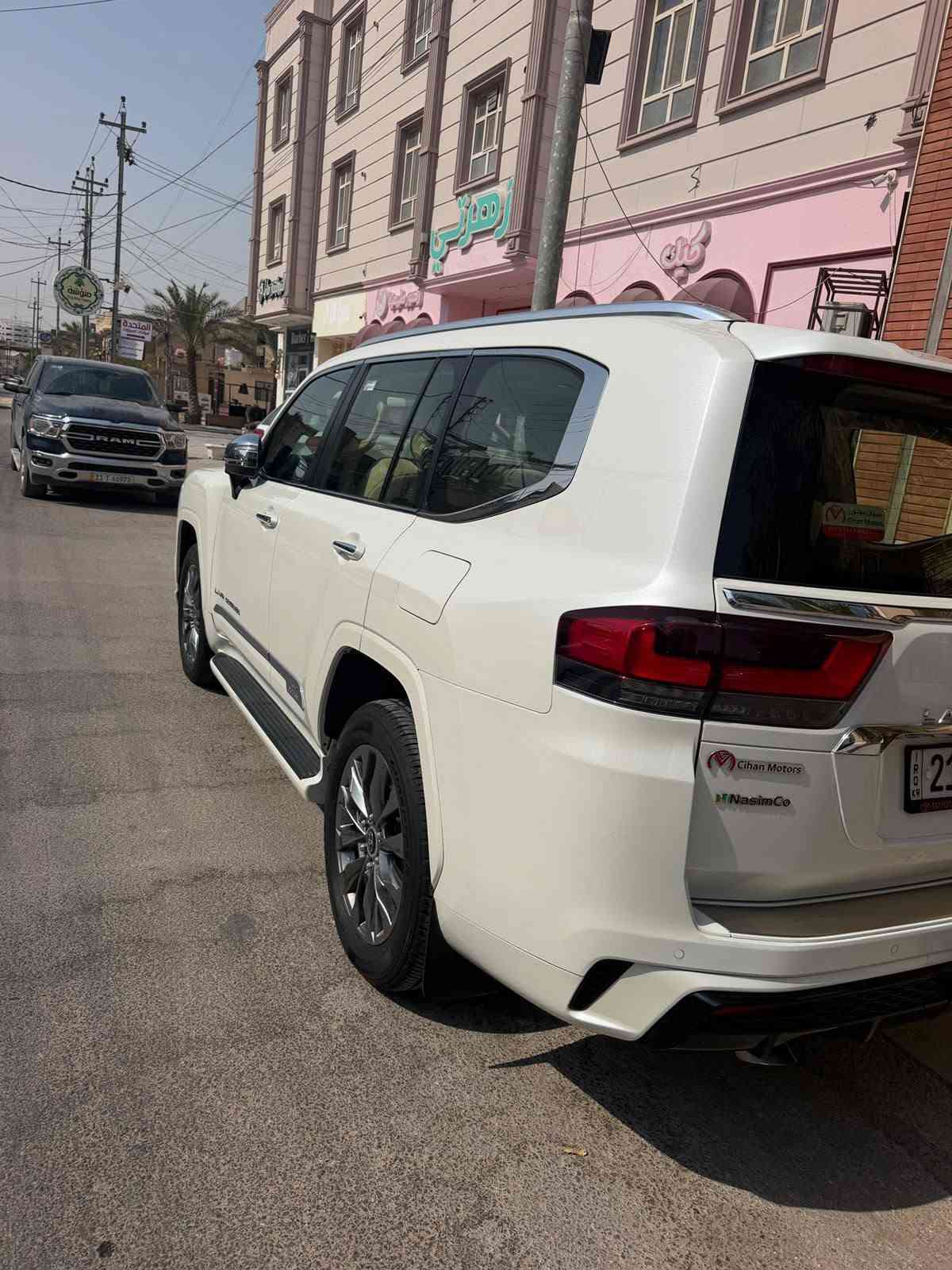 السلام عليكم
للبيع | تويوتا لاندكروزر VX Limited 2024 SAS
 لاندكروزر VX Limited – موديل 2024 – SAS

اهم المواصفات:
• 4 كاميرات
• حساسات امامية وخلفية
• كراسي امامية وخلفية تبريد وتدفئة
• كراسي كهربائية مخمل
• دفع رباعي 4×4
• محرك V6 سعة 4.0 لتر
• قير اوتوماتيك 6 سرعات
• مواصفات VX Limited

✅ السيارة نظيفة جدا وحالتها ممتازة
✅ مكفولة من الحادث والطخة
✅ جاهزة للفحص بأي مكان

💰 السعر: 7 شدات و8 اوراق — بيها مجال
📍 كربلاء
📞 ***********
الفحص مفتوح بأي مكان.

