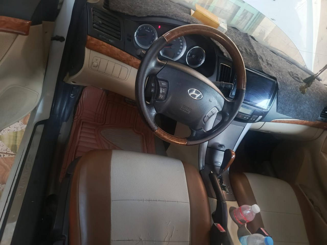سلام عليكم ورحمة الله وبركاتة 
سوناته 2010خليجيه مكينه 2400
فول سيارة 🚗جاهزه من لاخير
رقم بغداد لاماني ممنتهيه بسمي
السيارة مصبوغه حزام جماليه
بيهه جاملغ بي شبر فقط 
مكانه واسط الزبيديه السعر 105قفل اتصال اتصال فقط
***********
