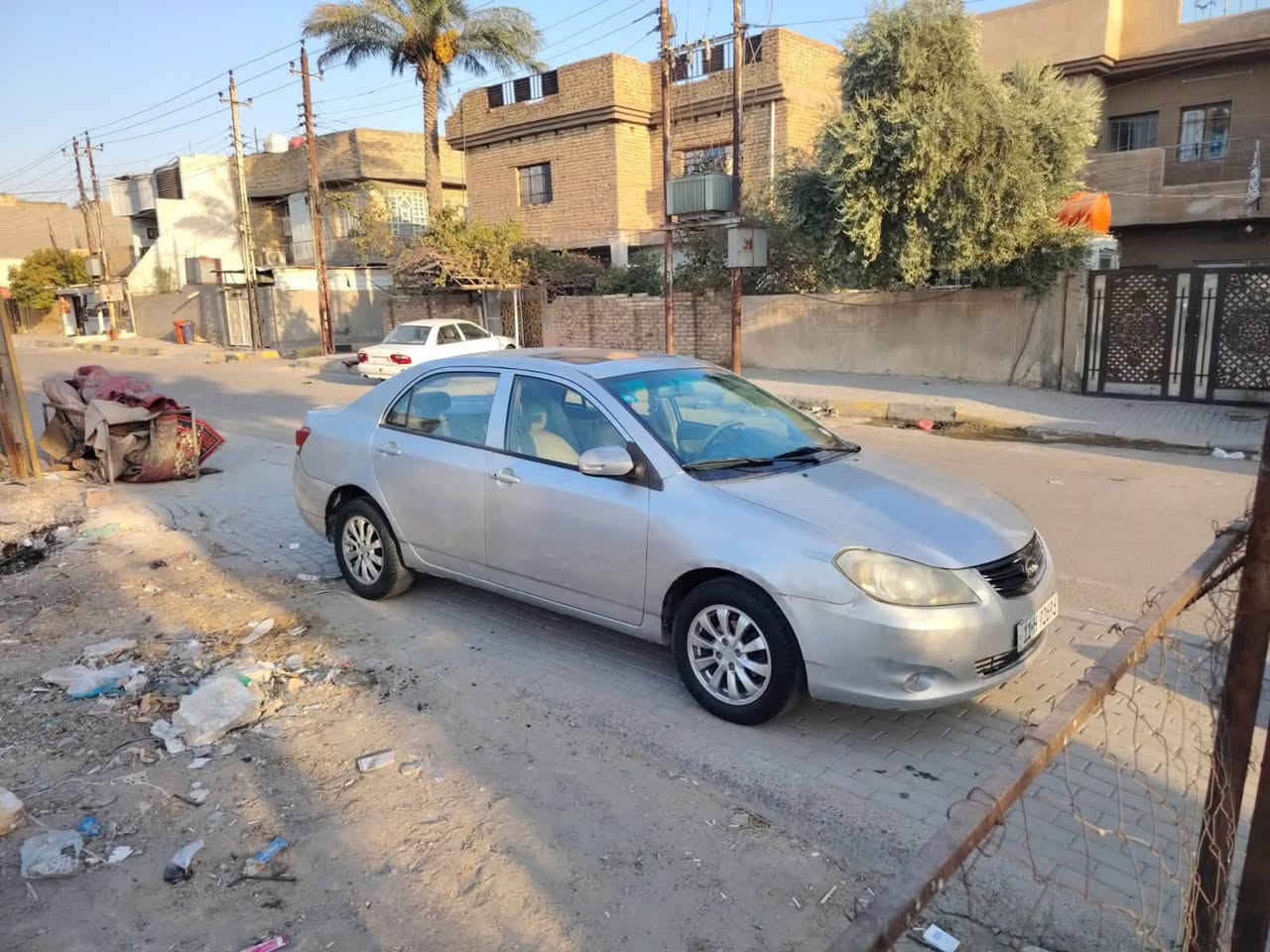 السلام عليكم بي وايدي G3 2016  بيه كير ومكينه كورله 1800 لحديث ام لقبق الاسود مكفوله كفاله عامه ماعده صبغ جاملغ خلفي صبغ فقط بدون ضربه باقي سياره مفكول سياره جاهزه على اخر حبايه  ماشيه 160 حقيقي تخم تاير جديد صدر امامي خلفي جديد تبربد منضومه كامله كله جديده سياره ربع واحد ماتصرف عليها سعر 55 وبيه مجال بسيط مكاني بغداد 
***********
