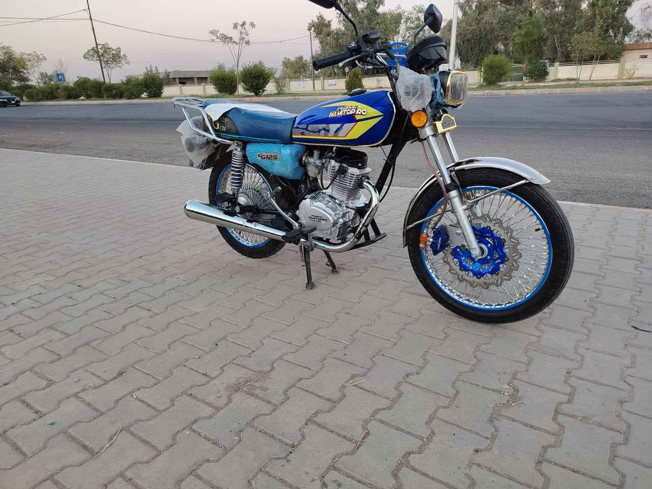 دراجة 4 كير موديل 25 محرك شرط كهربائيات كامل منفيس موجود وياله عدل سعر 680 بي مجال مكاني حي العسكر ي 
***********
