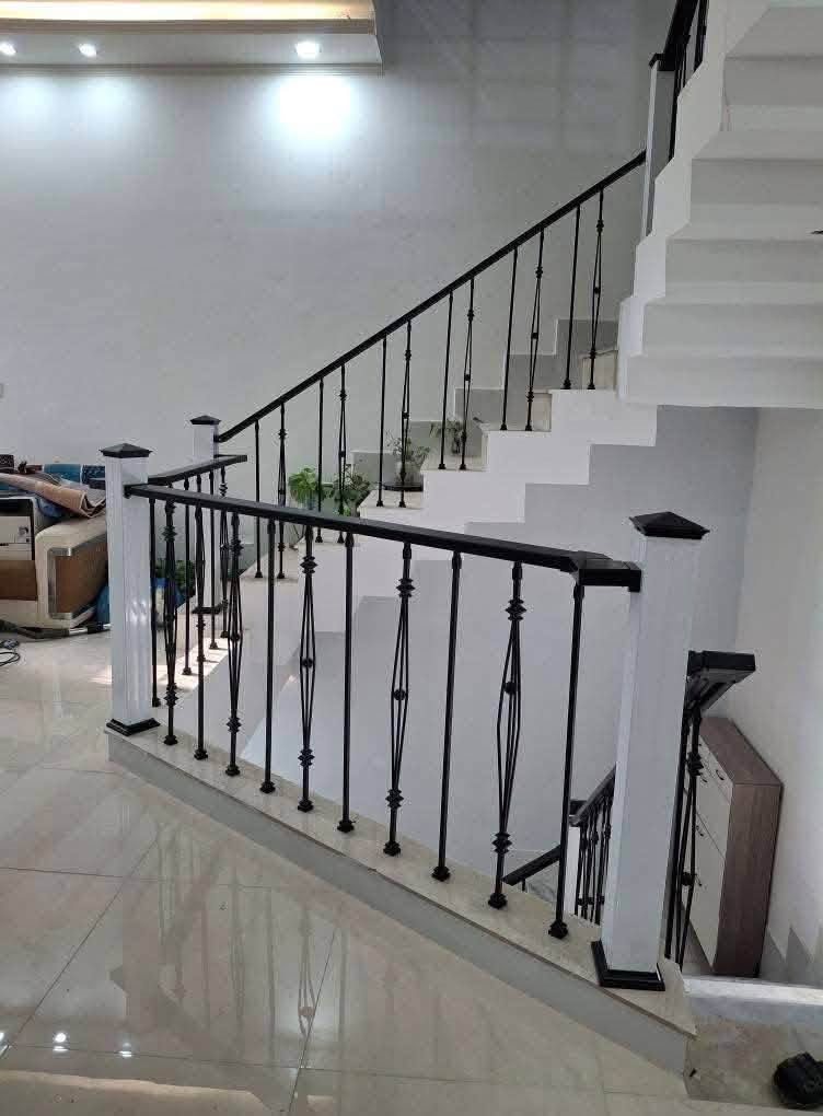 مطابخ المنيوم • كوارتز طبيعي • ميسان سوق الذهب